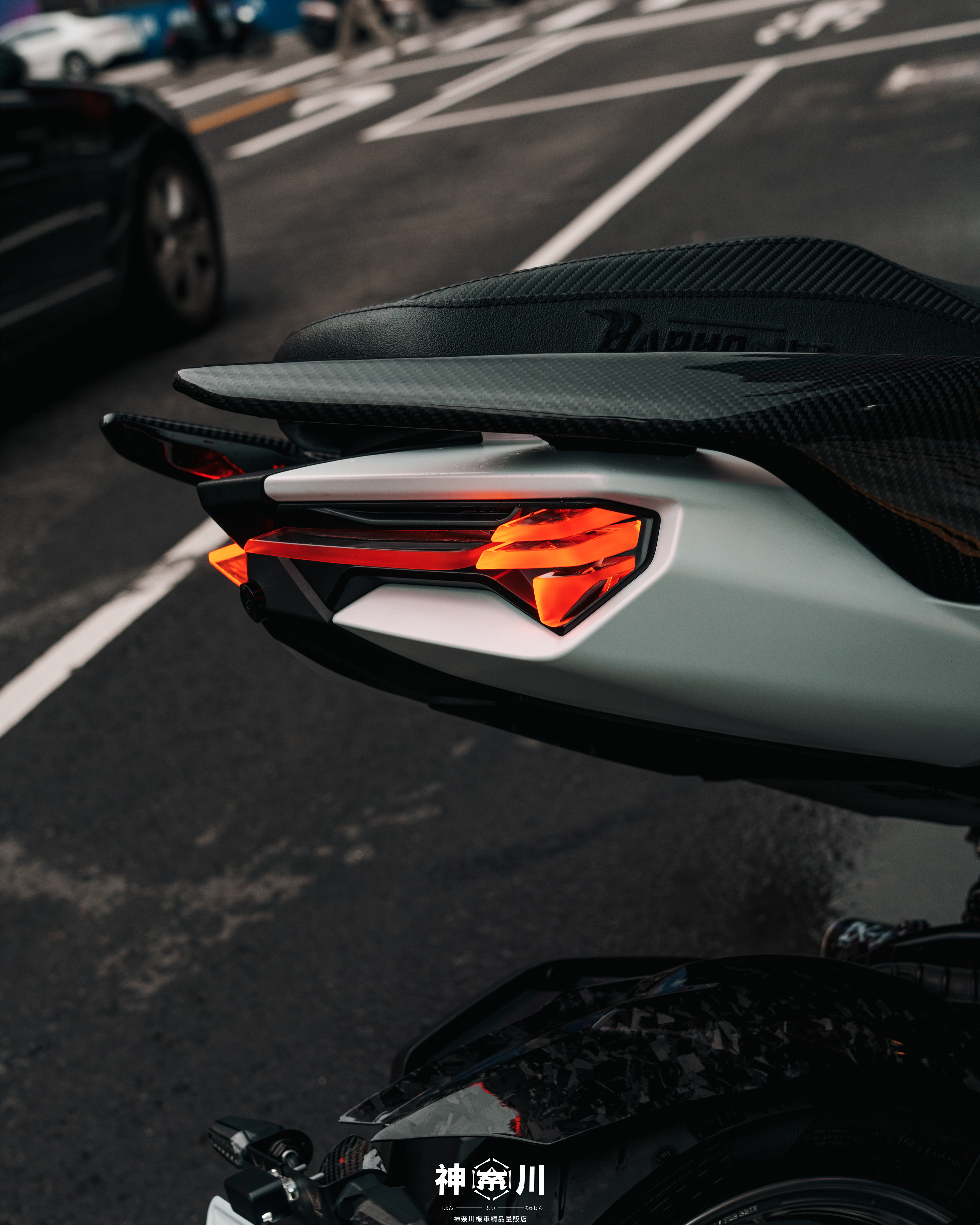 【KOSO龍紋尾燈】