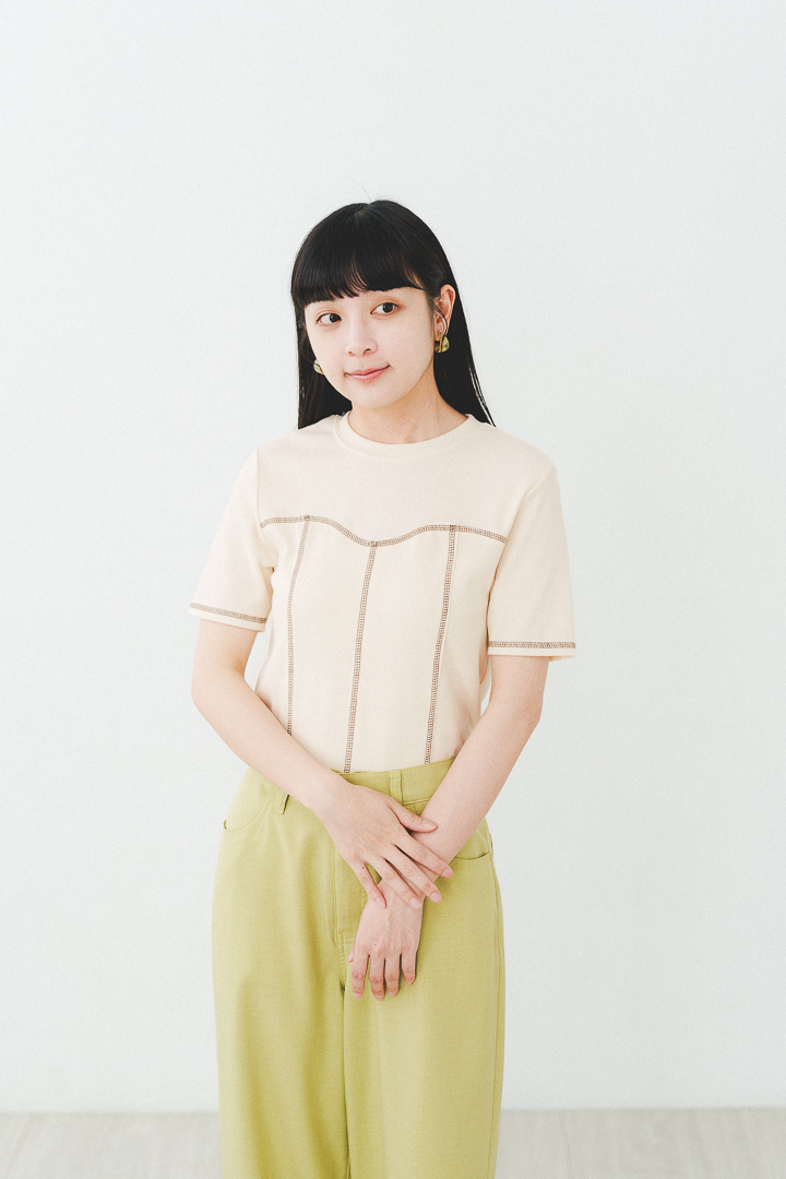 軌跡光譜！縫線撞色Tee(三色-象牙白)