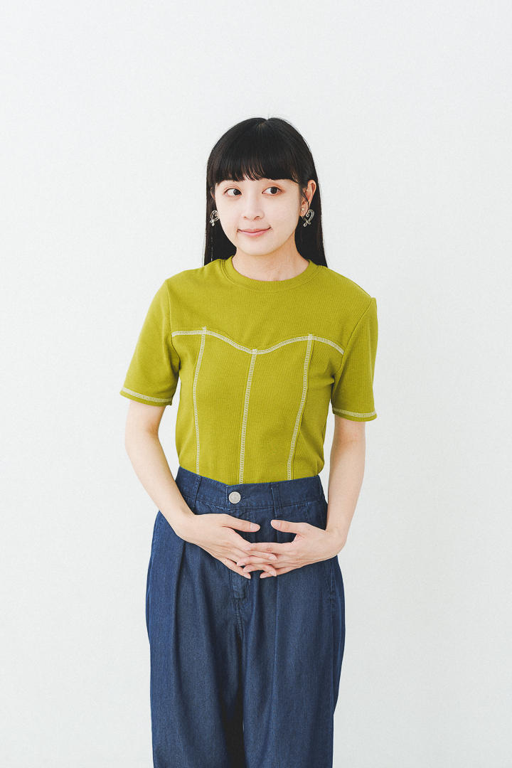 軌跡光譜！縫線撞色Tee(三色-黃綠)