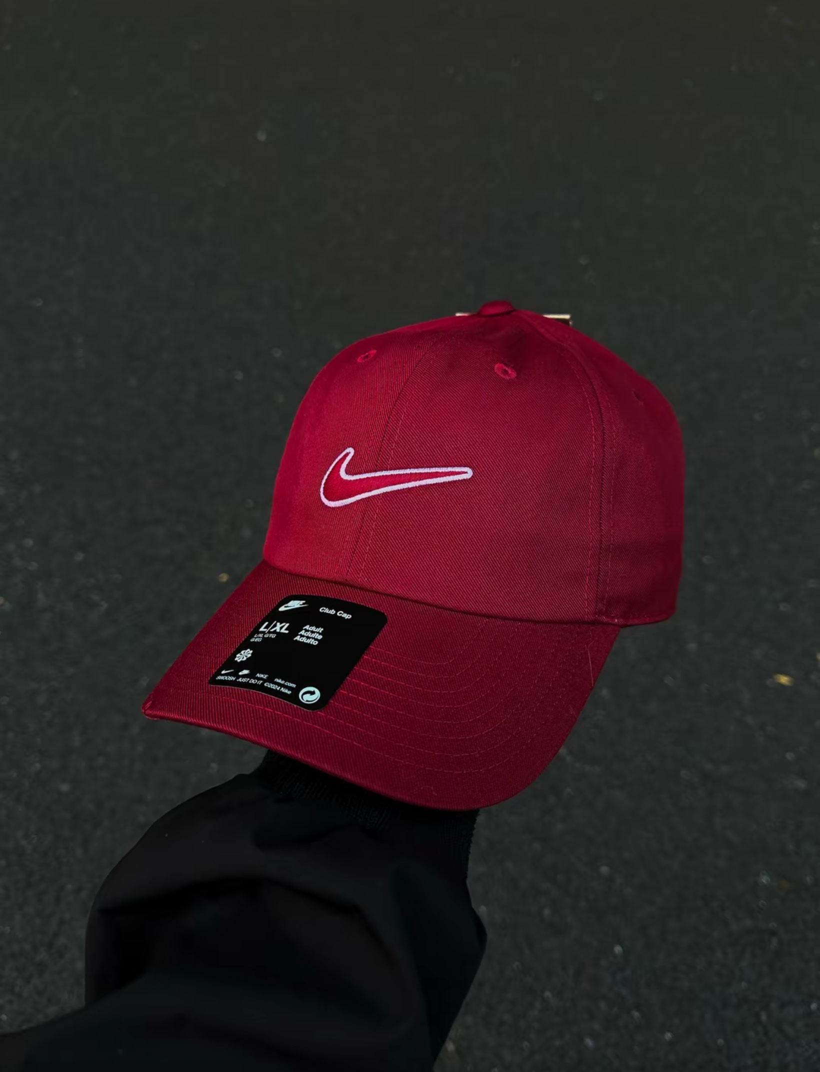 red nike caps