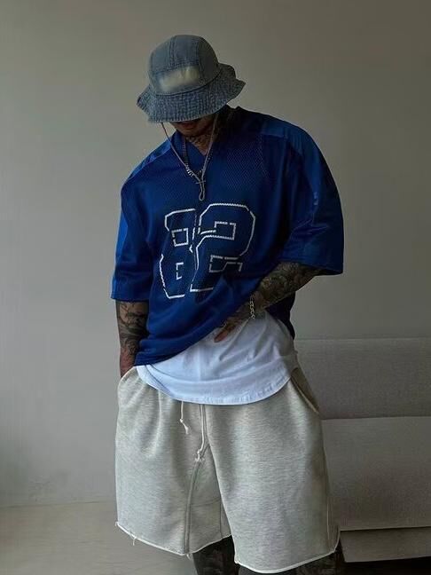 V領數字英文字短袖Tee DEAN-044T