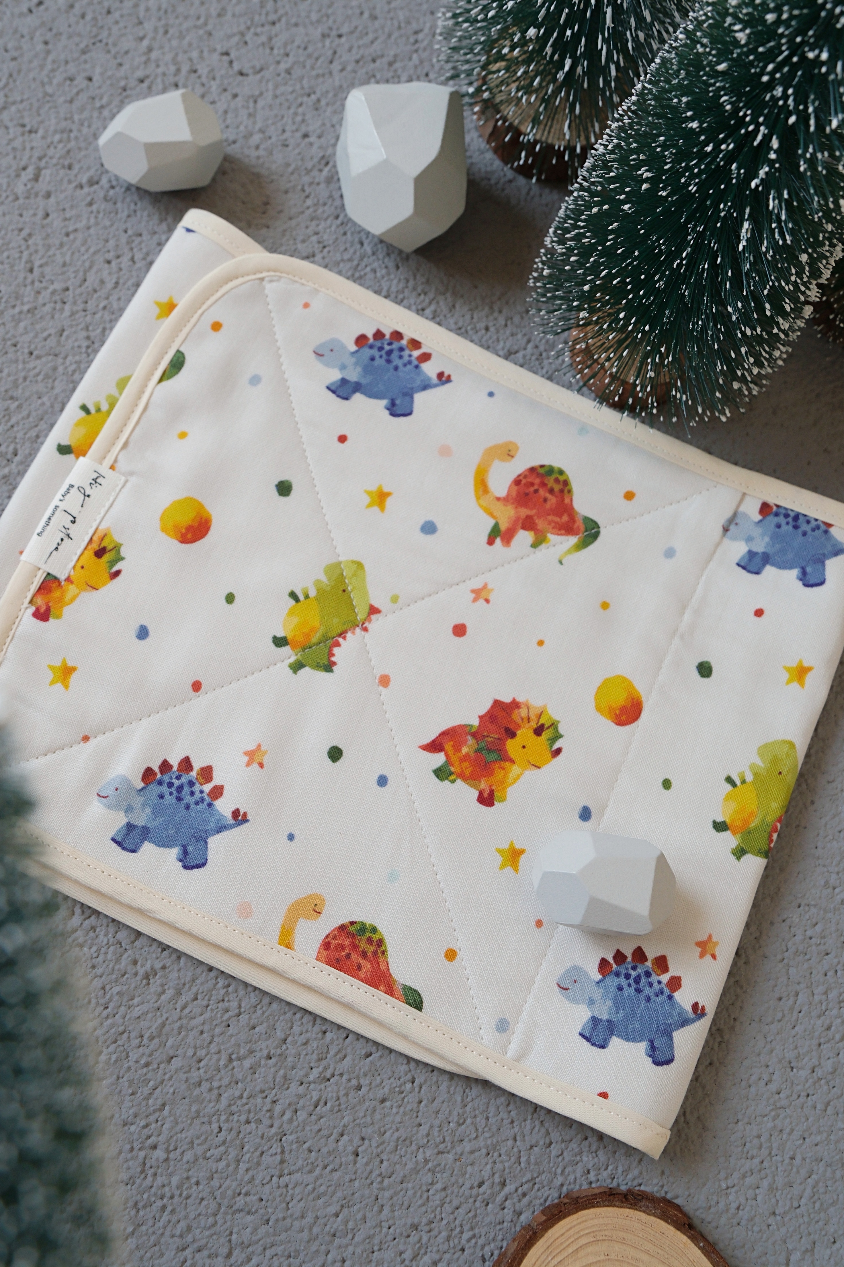 Hi Y.P store-超靜音柔軟肚圍-恐龍星球