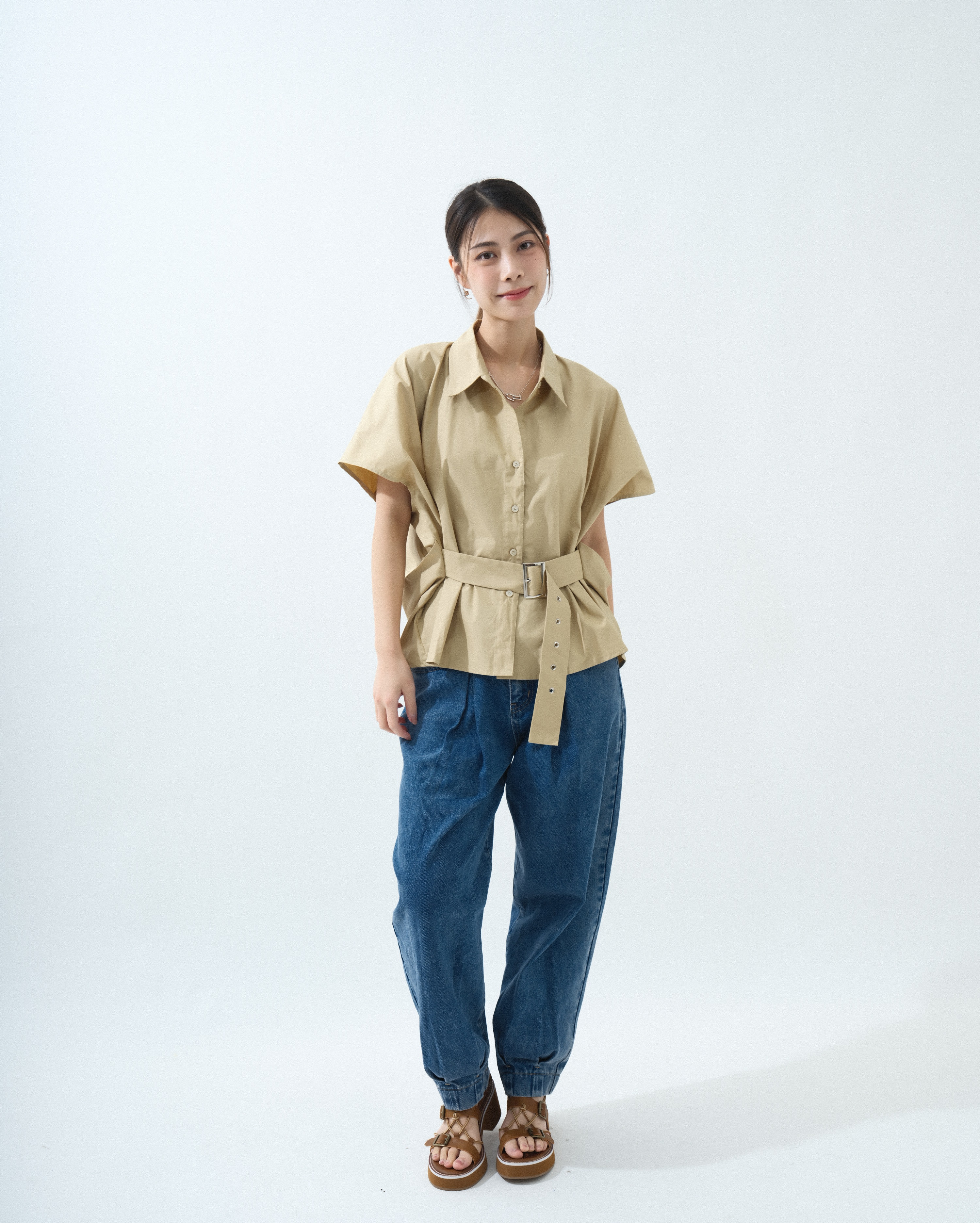 立體剪裁連腰帶恤衫 (現貨款式）