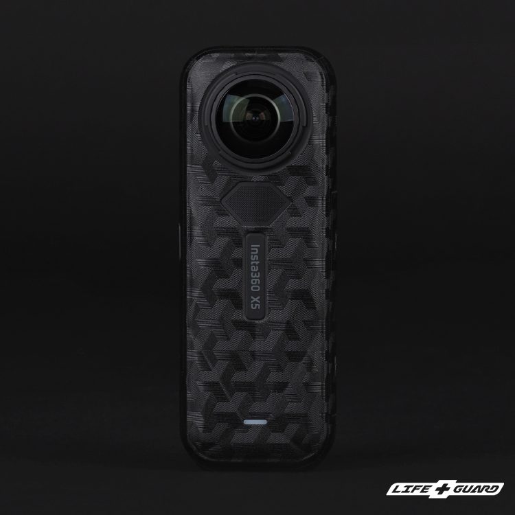 LIFE+GUARD 相機貼膜安裝示意圖，適用 Insta360 X5