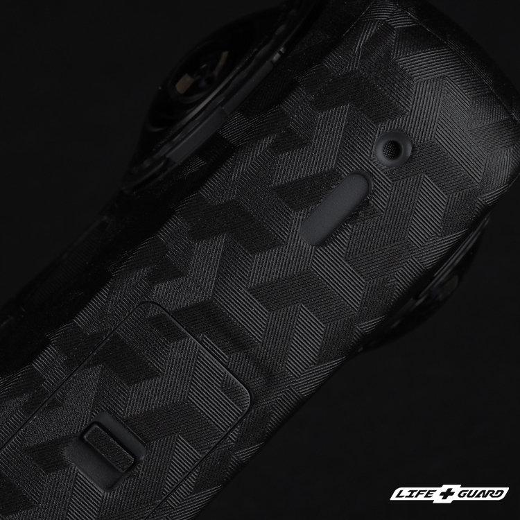 箭影黑貼膜質感特寫，LIFE+GUARD 設計風格