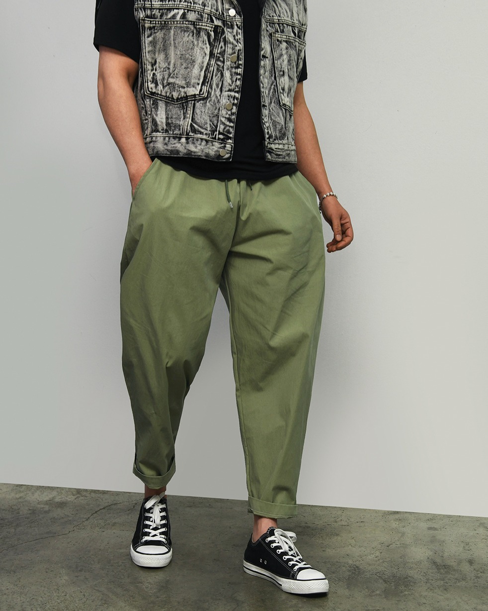 清爽透氣斜紋寬鬆休閒褲