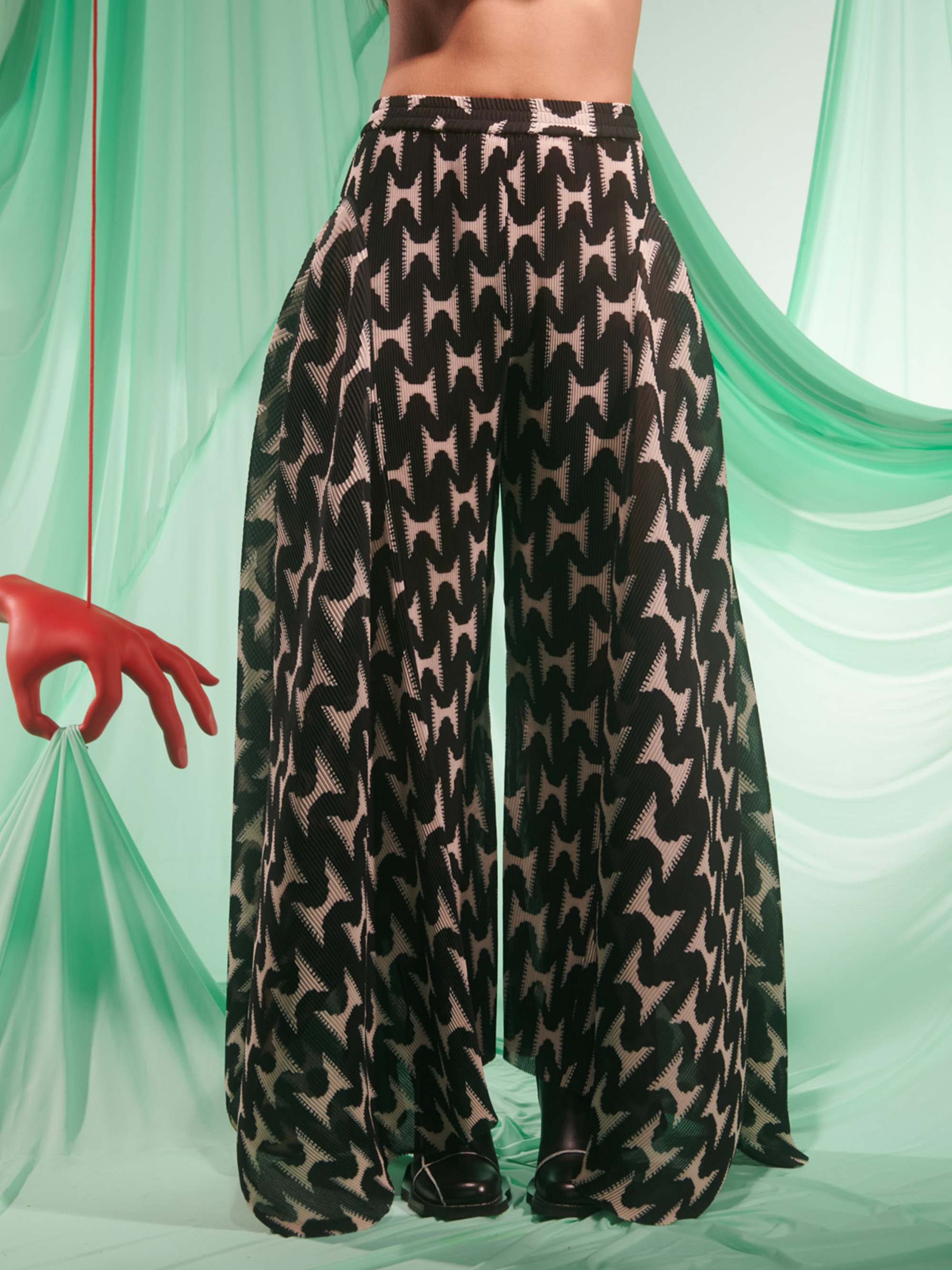 HENRIK VIBSKOV WRIST PLISSE PANTS 長褲