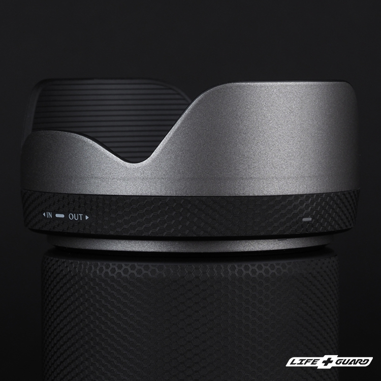 霧面鈦色質感貼膜特寫，LIFE+GUARD 設計風格