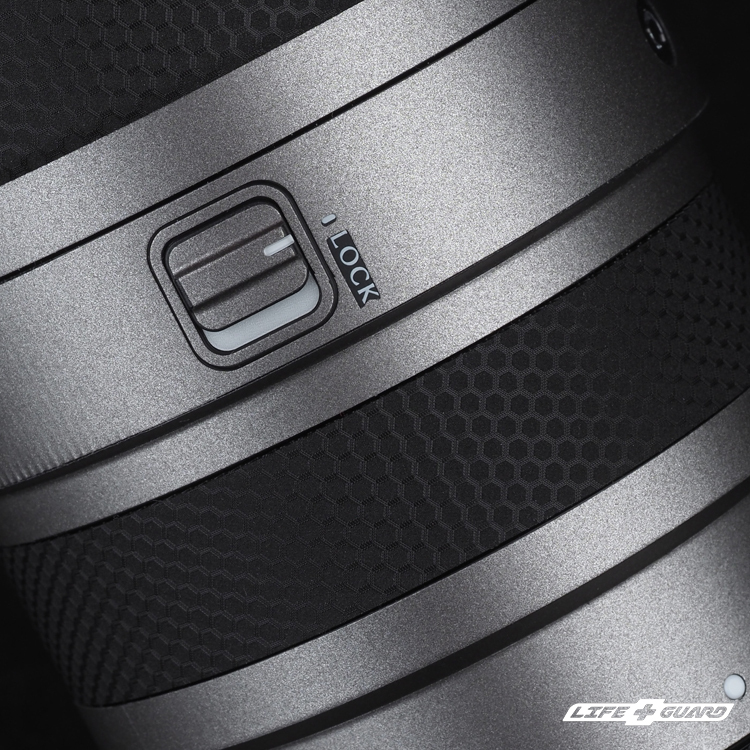 鈦色貼膜質感特寫，LIFE+GUARD 設計風格