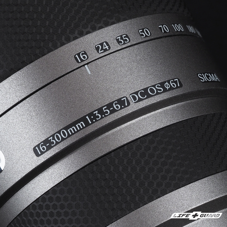 LIFE+GUARD 霧面貼膜質感特寫，精準開版專機專屬貼膜