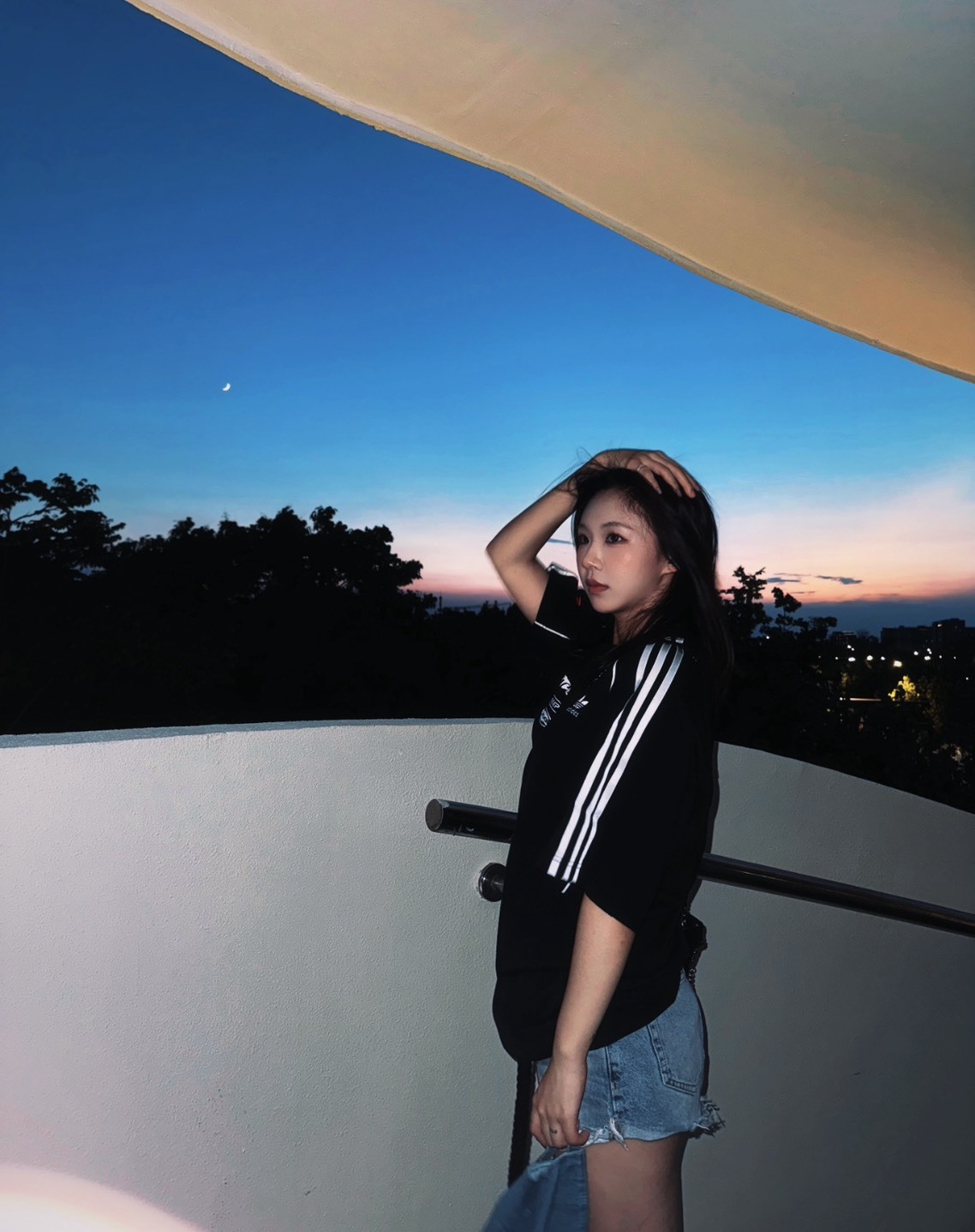 adidas 三葉草 MOTORCOR 復古條紋短袖Tee 黑白