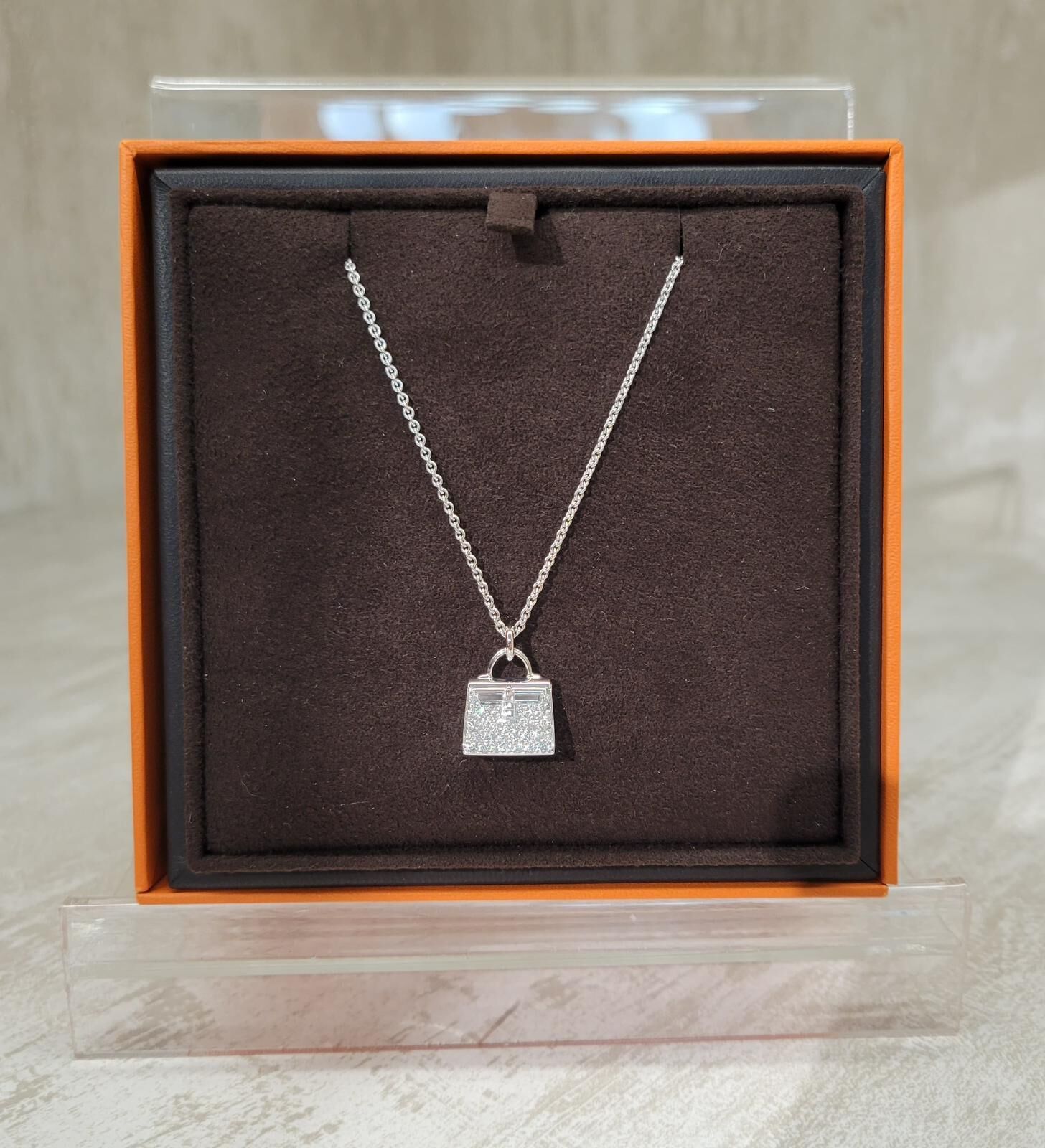 HERMES 18K WHITE GOLD KELLY NECKLACE WITH DIA  頸鏈18k白金 KELLY 滿鑽頸鏈