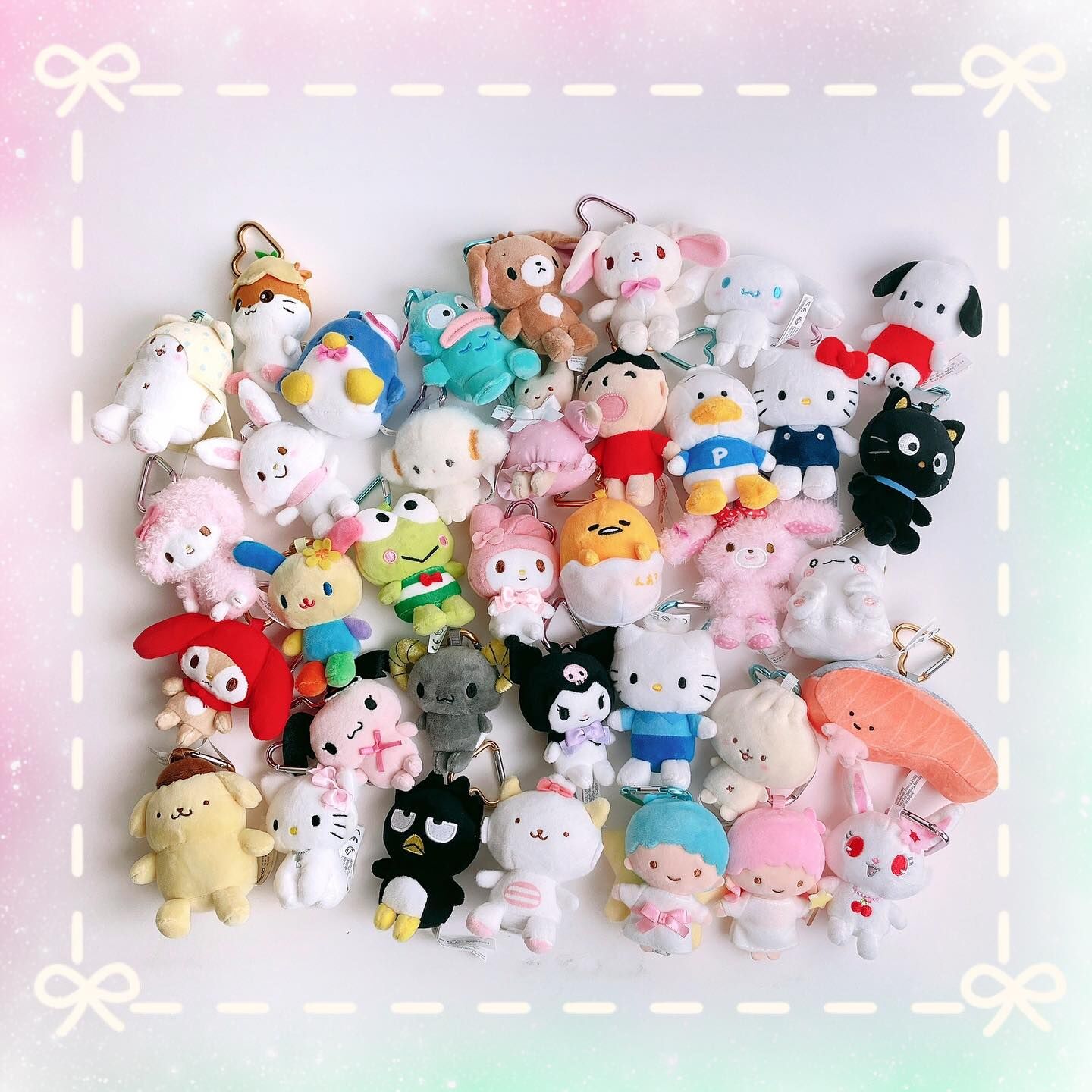 聖誕優惠！現貨┃Jisoo同款 日本 三麗鷗 KITTY 大耳狗 酷洛米 花小兔  美樂蒂 大眼蛙 布丁狗 帕恰狗 漢頓 愛心扣 吊飾