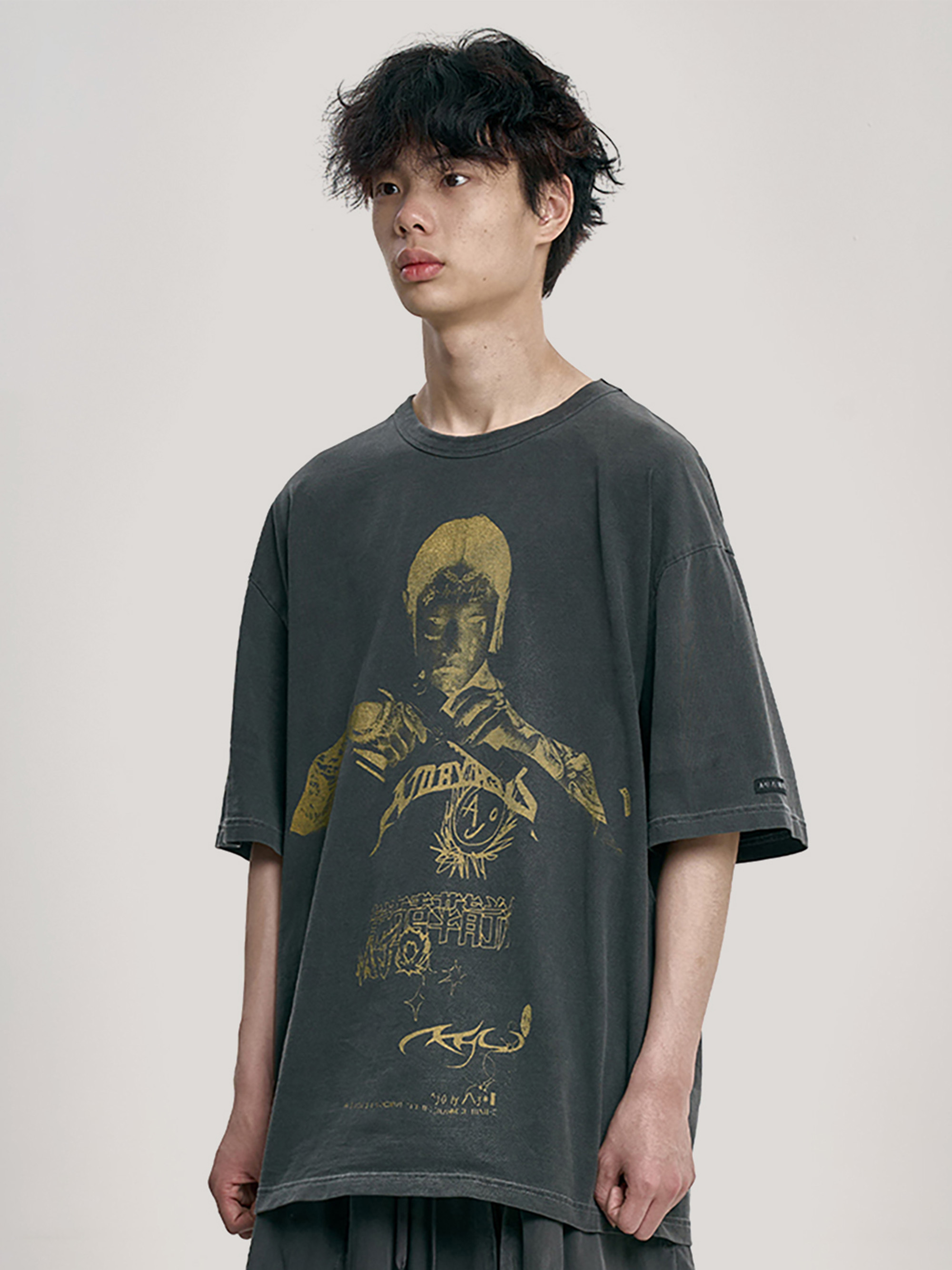 【AJO AJOBYAJO】25SS★ Pseudo Knight T-Shirt MUSINSA | AJOBYAJO Pseudo Knight Cropped T-Shirt [DUSTY BEIGE]