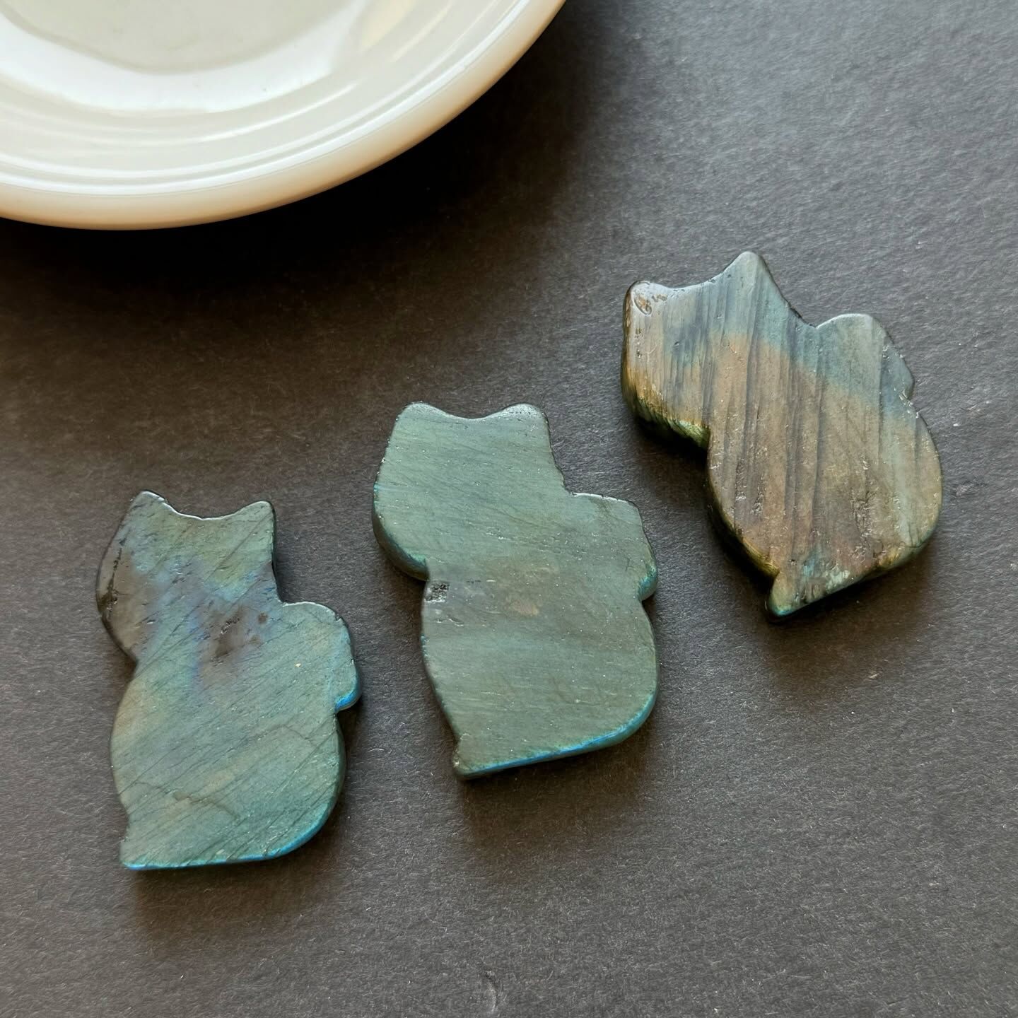 [原石] 拉長石 貓咪 雕刻件