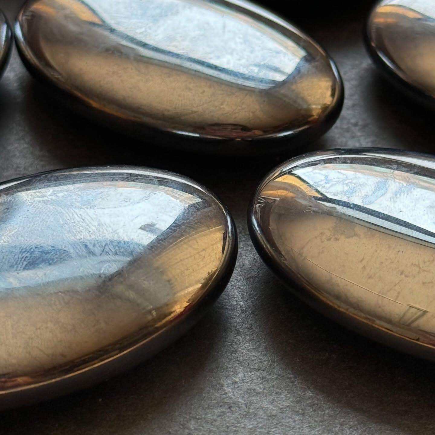 [原石] 太赫茲石 把玩