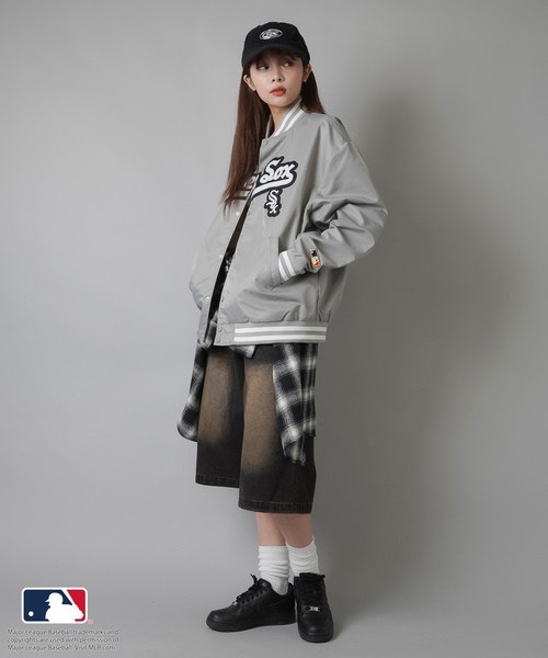 KTQ STORE ‧ MLB/美國職棒大聯盟 灰色 大號尼龍體育場夾克