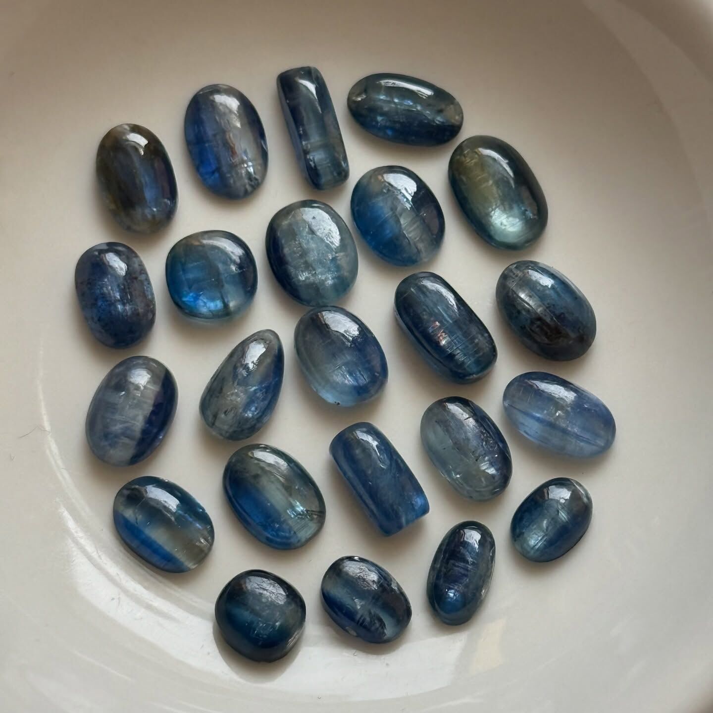 [原石] 藍晶石 水晶裸石蛋面