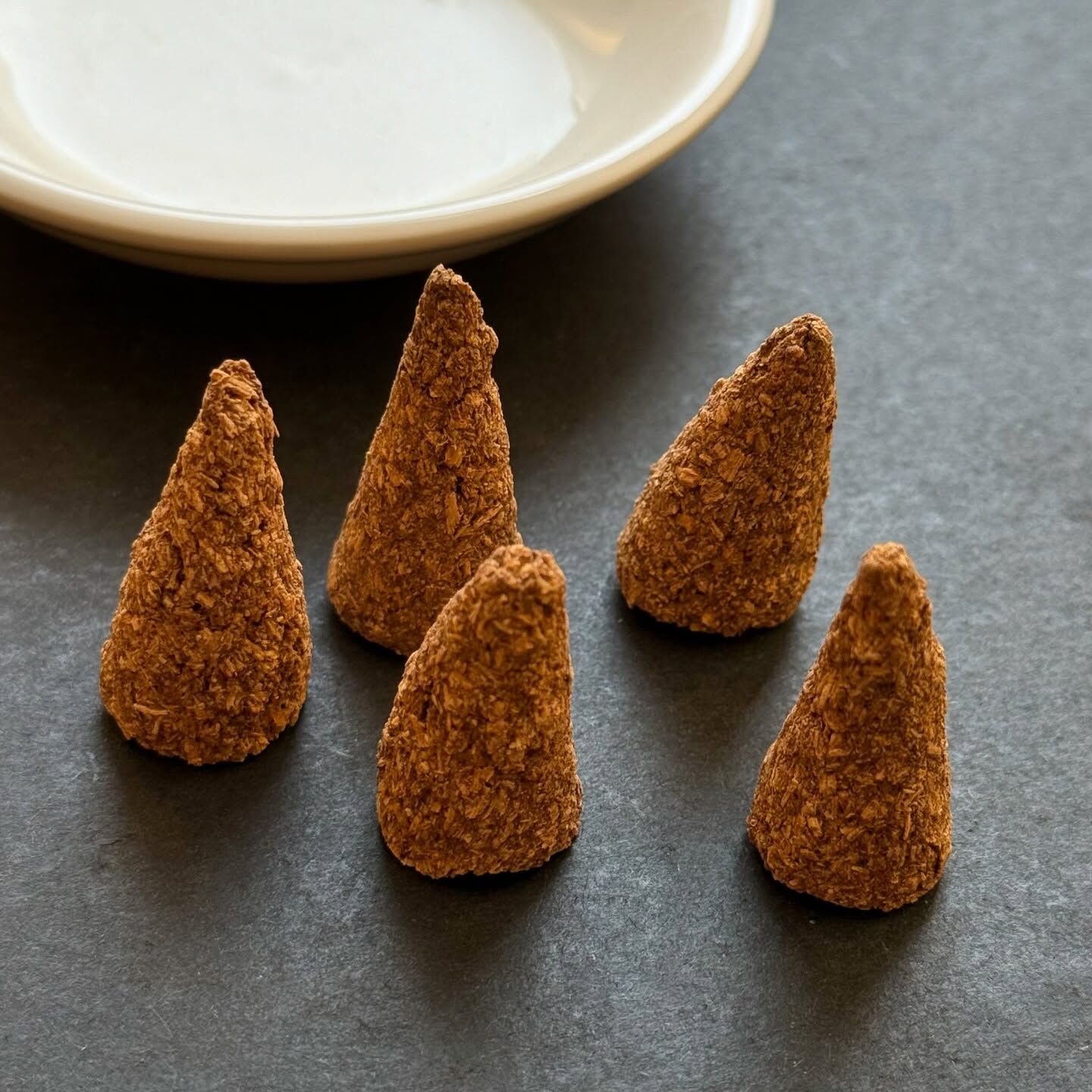 [原石] 手工製作 聖木香塔 薰香（淨化空間）單個販售