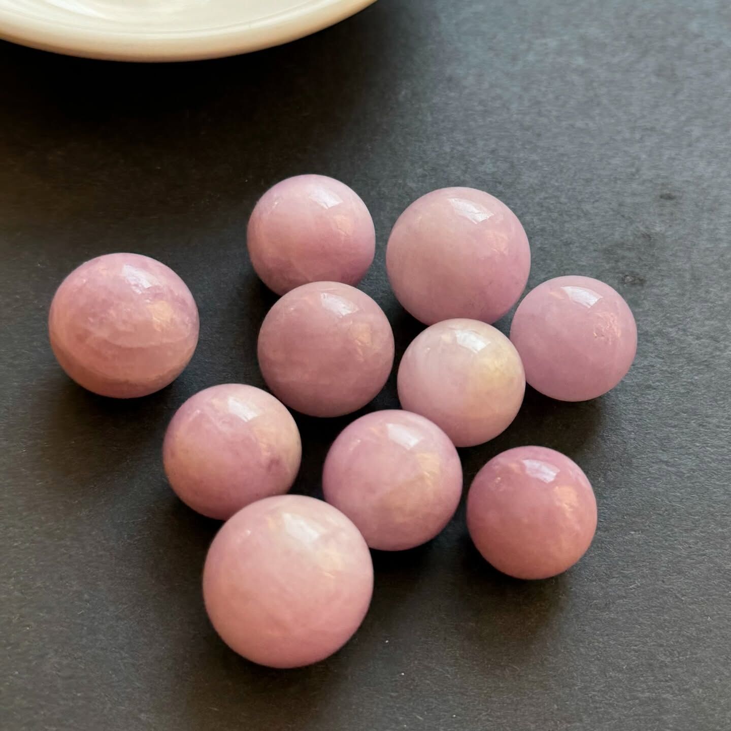 [原石] 紫鋰輝 水晶小球 約 20mm