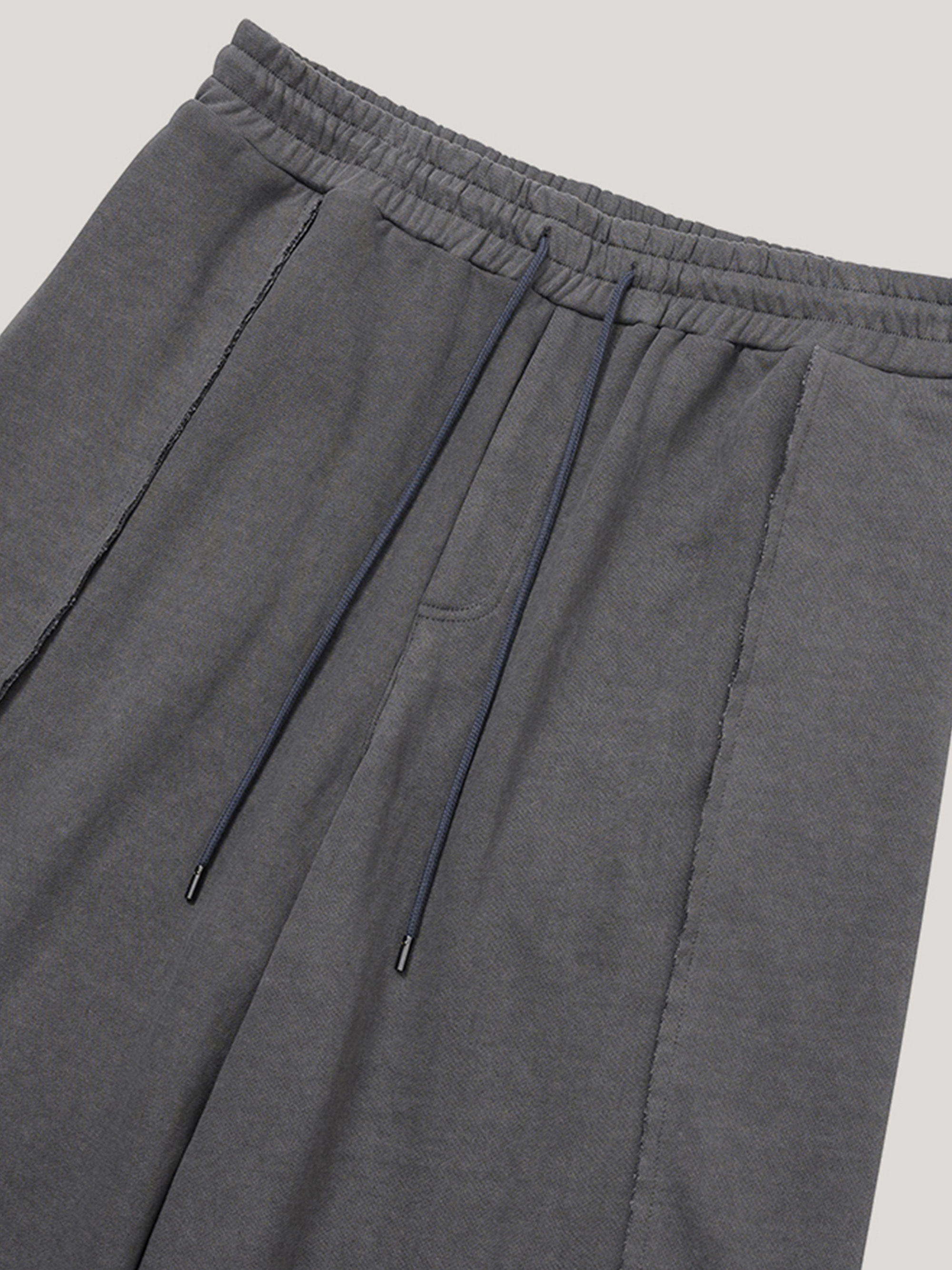 AJOBYAJO ONE TUCK JERSEY BERMUDA SHORTS | ARKIVE STUDIO