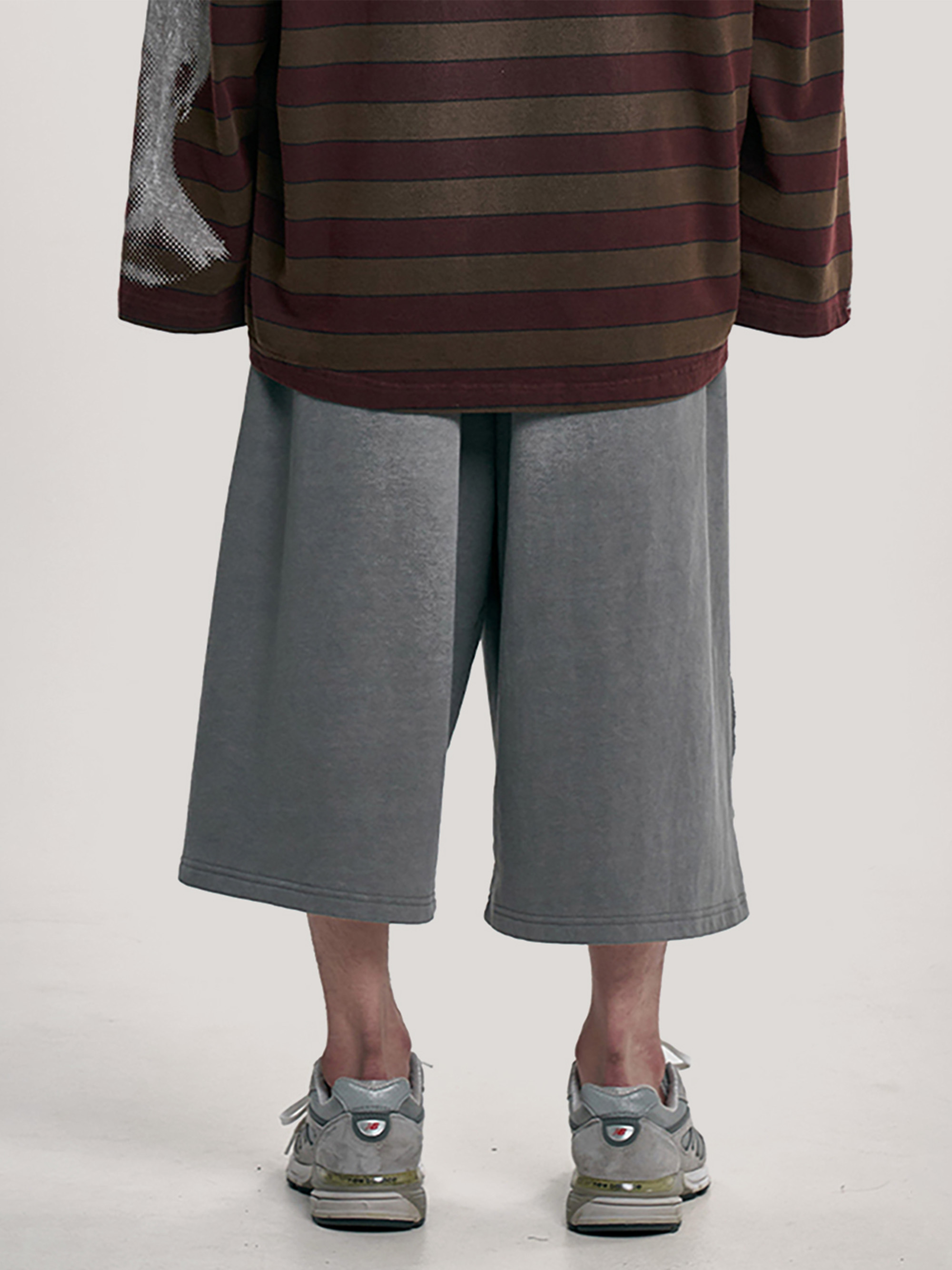 AJOBYAJO ONE TUCK JERSEY BERMUDA SHORTS | ARKIVE STUDIO