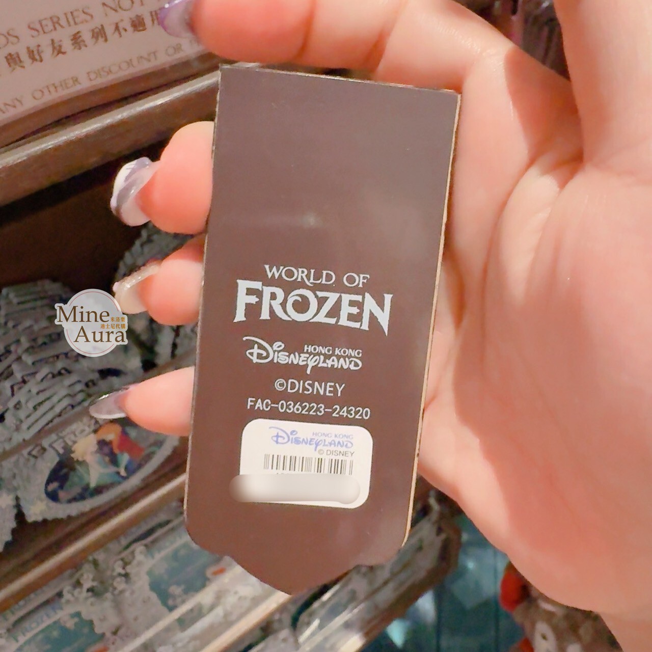 World of Frozen 限定 艾莎 Elsa 安娜Anna 戴花圈圖案 造型 磁鐵 掛飾 冰雪奇緣 Frozen -香港迪士尼樂園