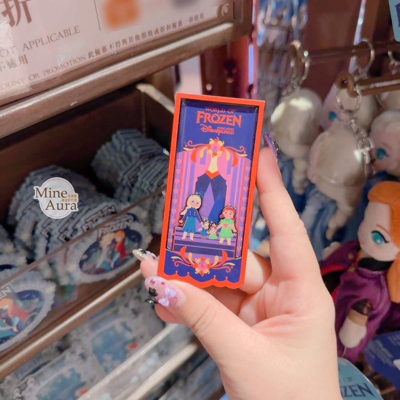 World of Frozen 限定 艾莎 Elsa 安娜Anna 牽手圖案 造型 磁鐵 掛飾 冰雪奇緣 Frozen -香港迪士尼樂園