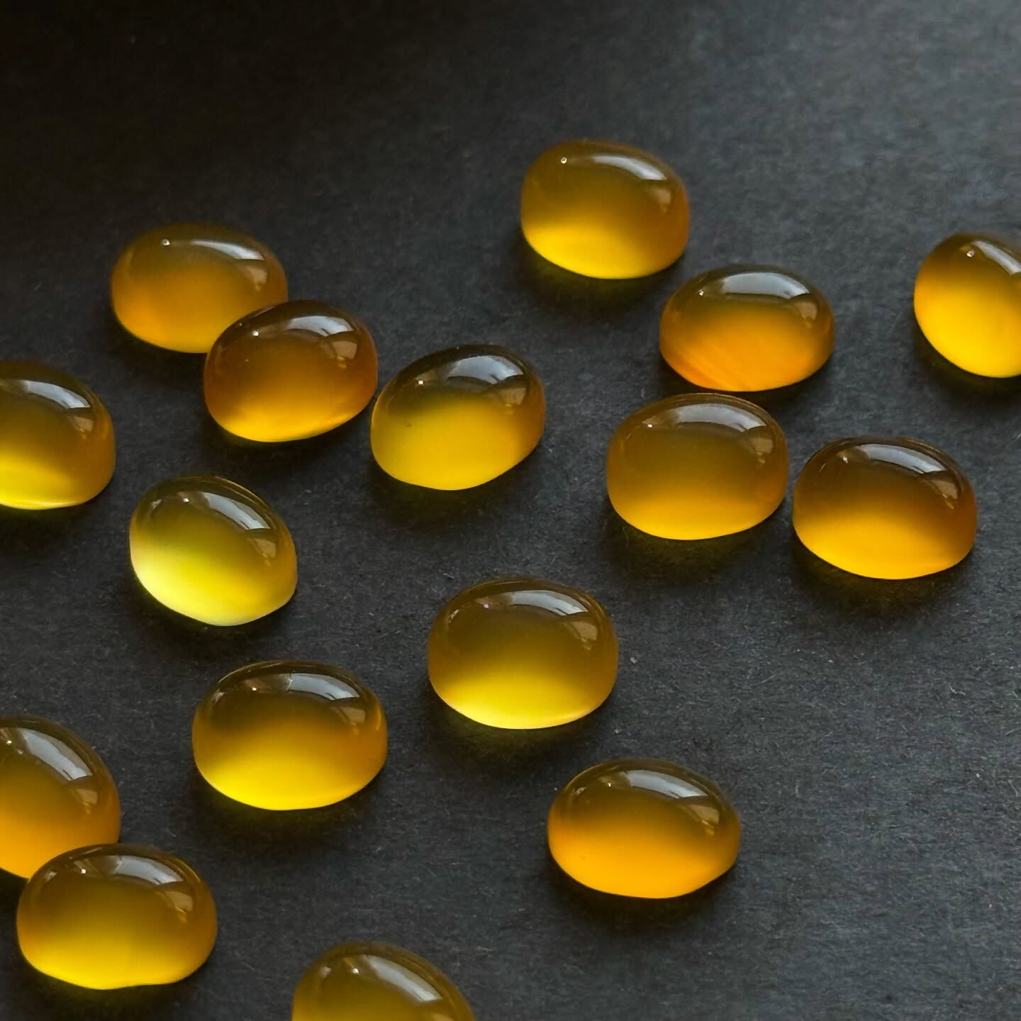 [原石] 黃玉隨 水晶蛋面