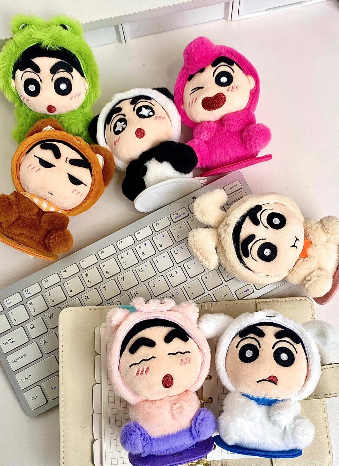 蠟筆小新 肩上小動物系列 毛絨吊飾 盲盒 FD203600