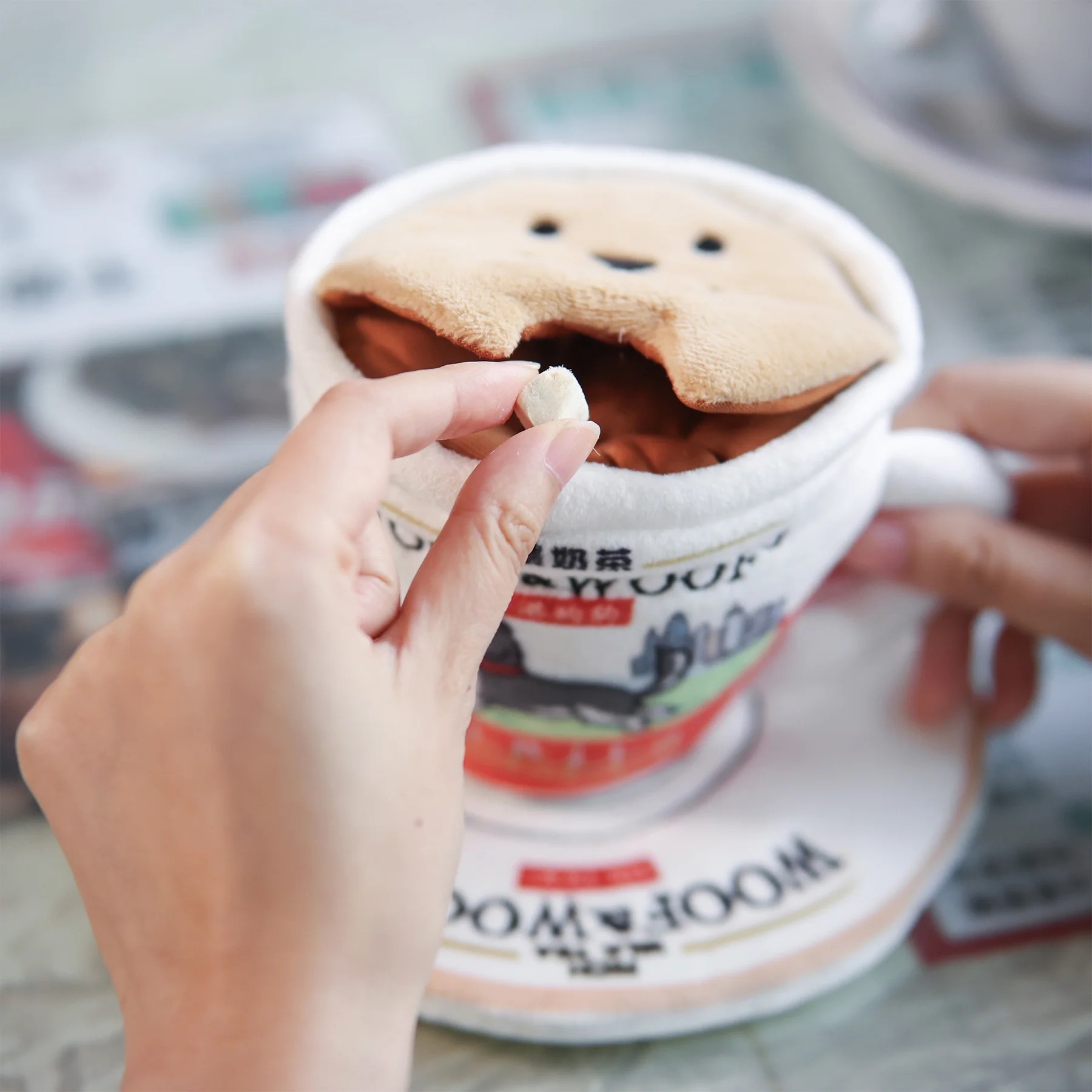 Woof² - 港式奶茶二合一藏食寵物玩具