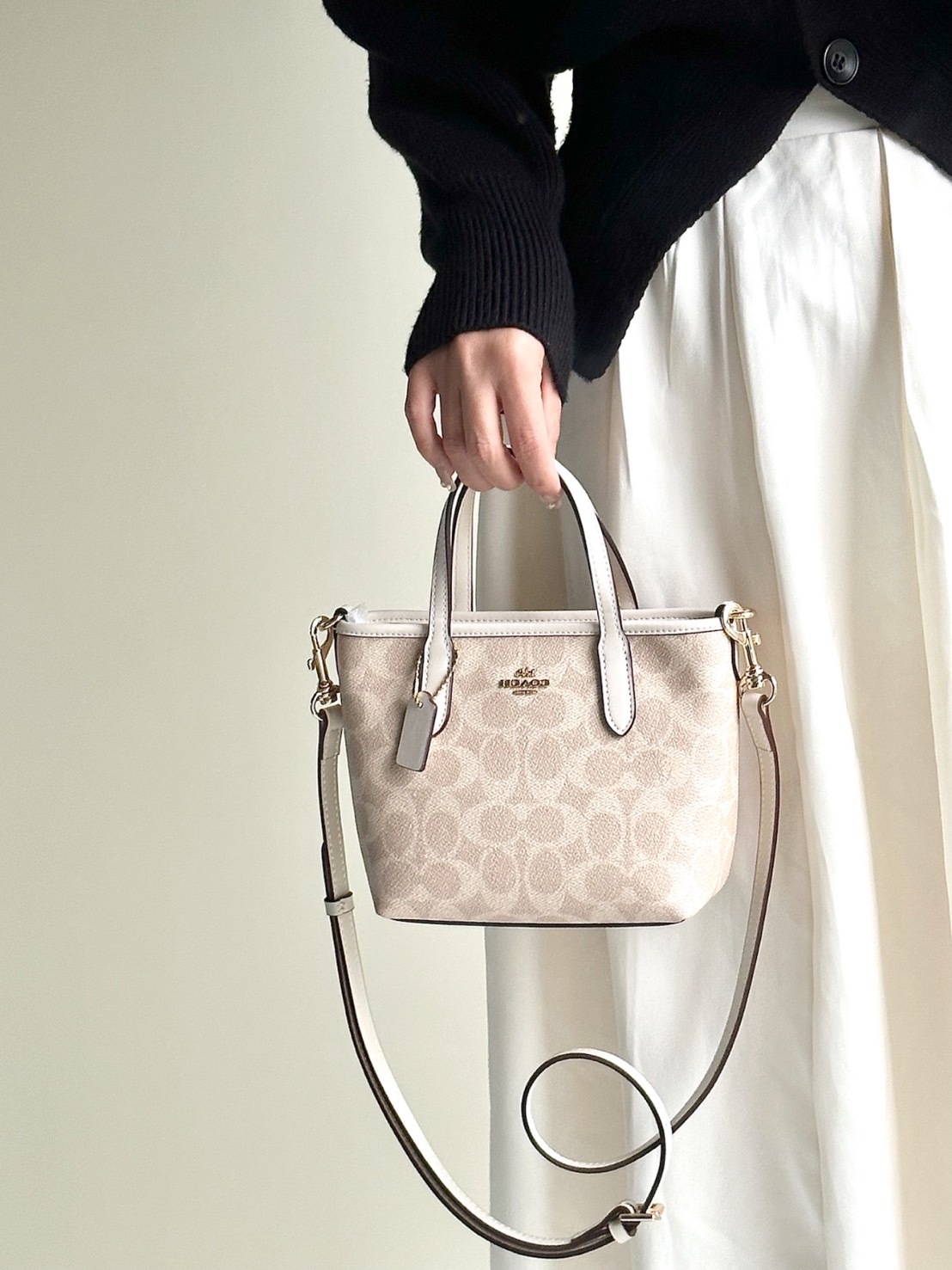 COACH CITY 15 沙色奶茶 迷你托特包