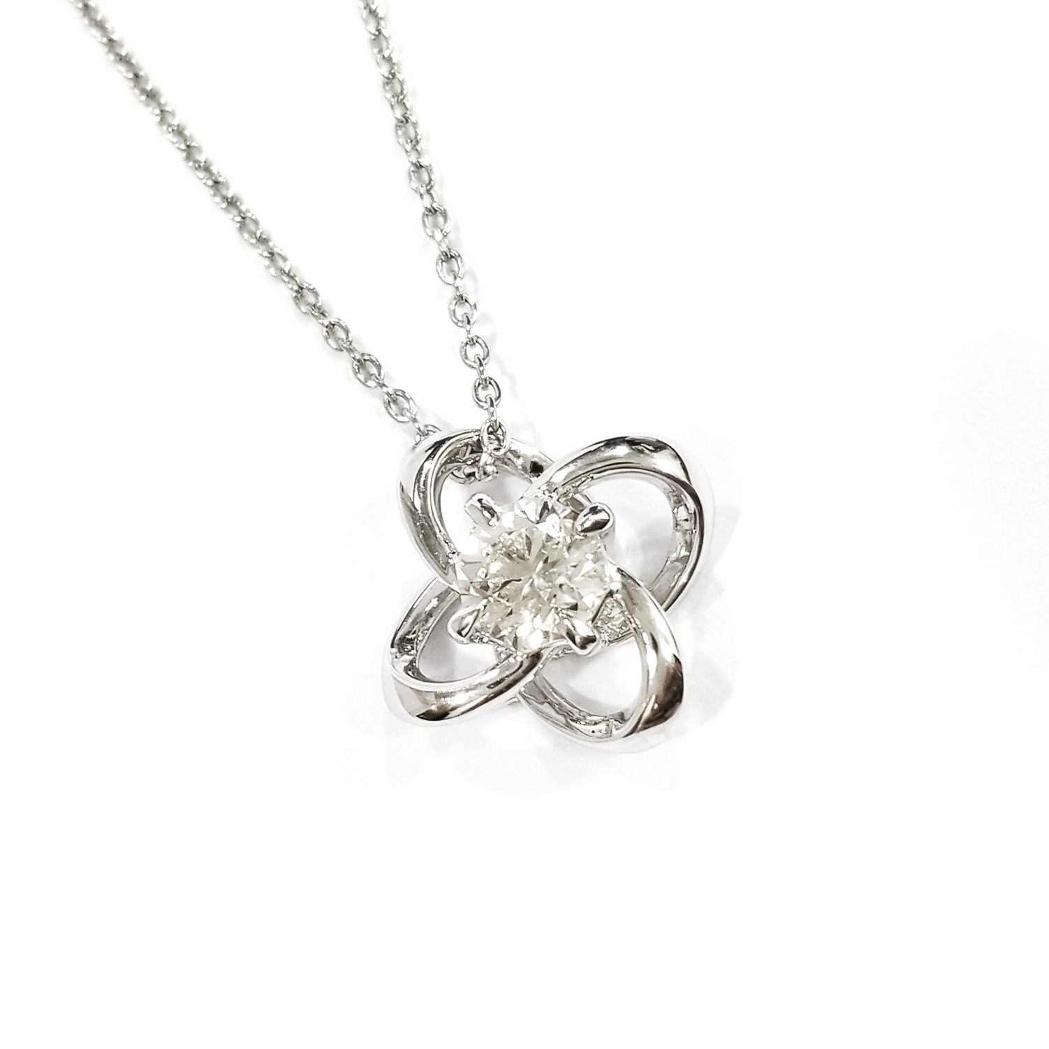 18K白金IGI天然八角形鑽石吊墜