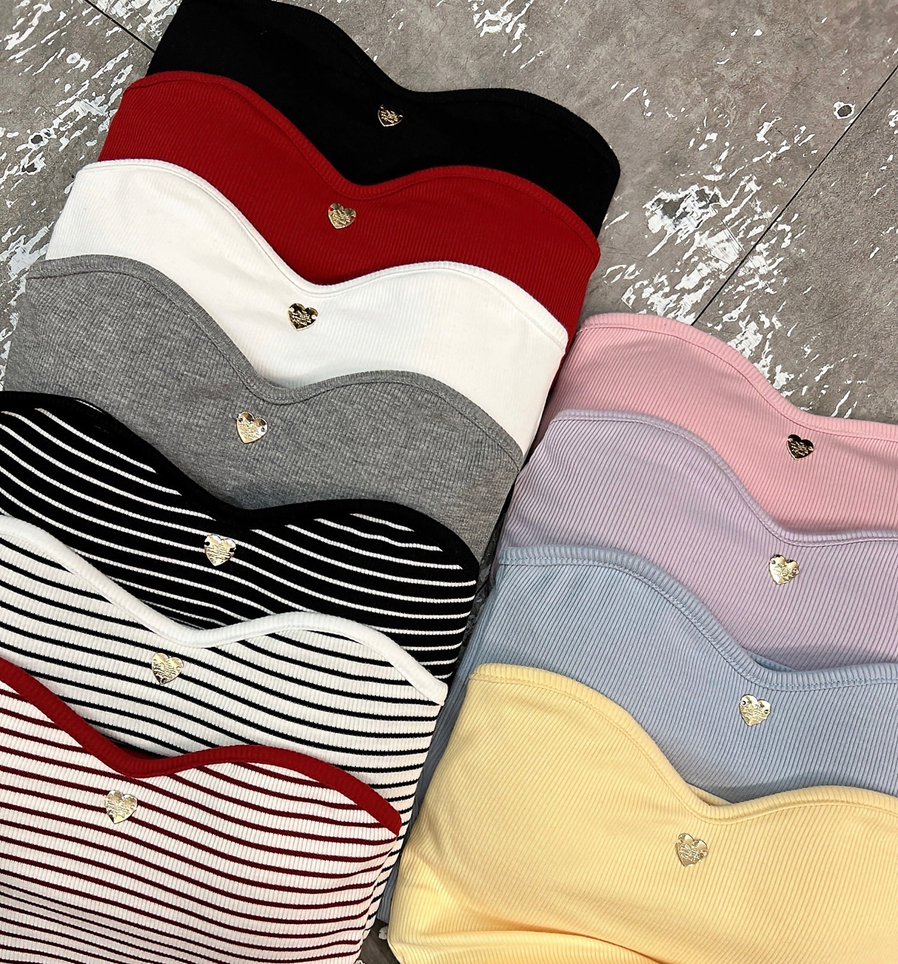 🇹🇼金色愛心鐵片平口背心