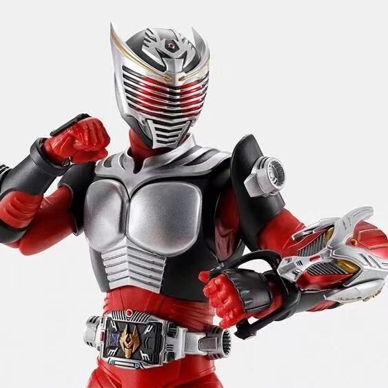 Bandai SHF S.H.Figuarts (SHINKOCCHOU SEIHOU) MASKED RIDER RYUKI 真骨雕 龍騎