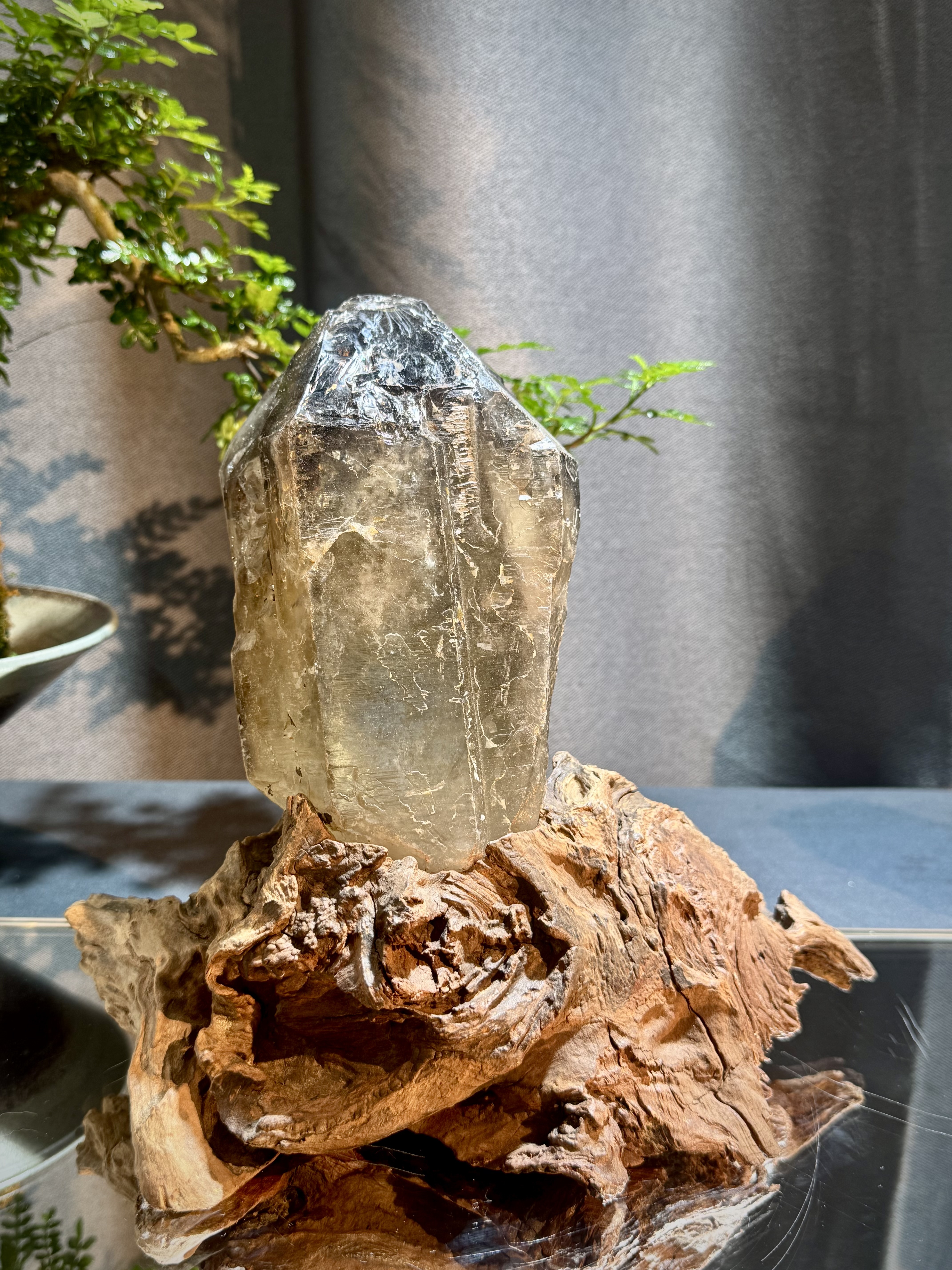 巴西茶黃水晶原石擺件 5409