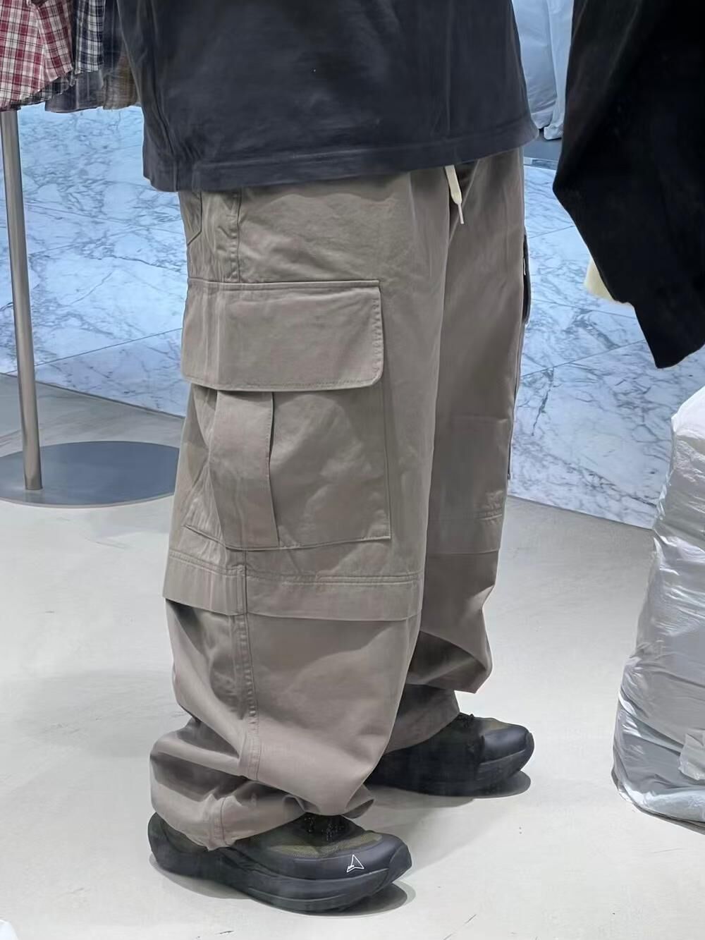 淨色可束腳工裝鬆身褲 P3070