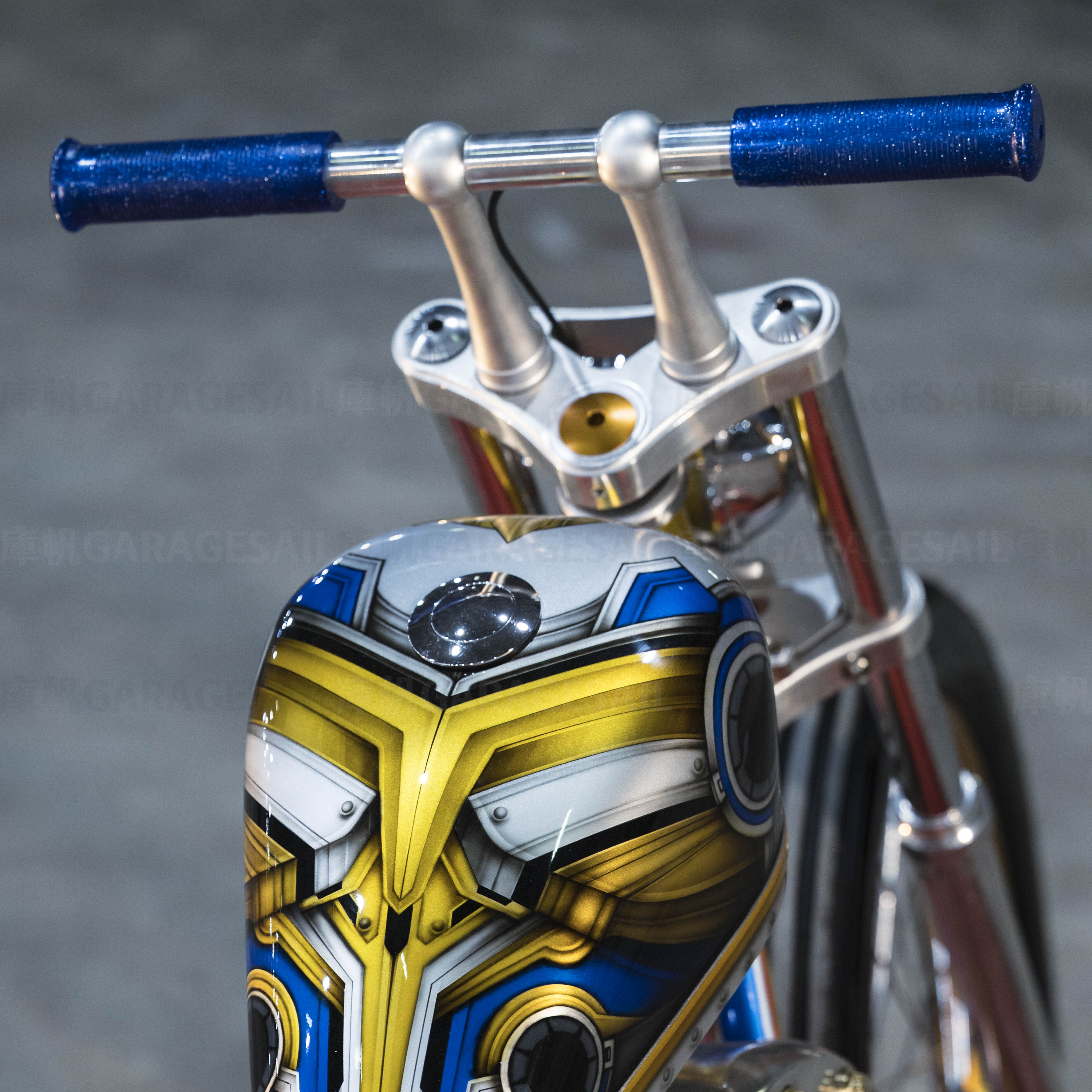 橡膠 握把套 橫條紋 - 金蔥藍 (1吋)