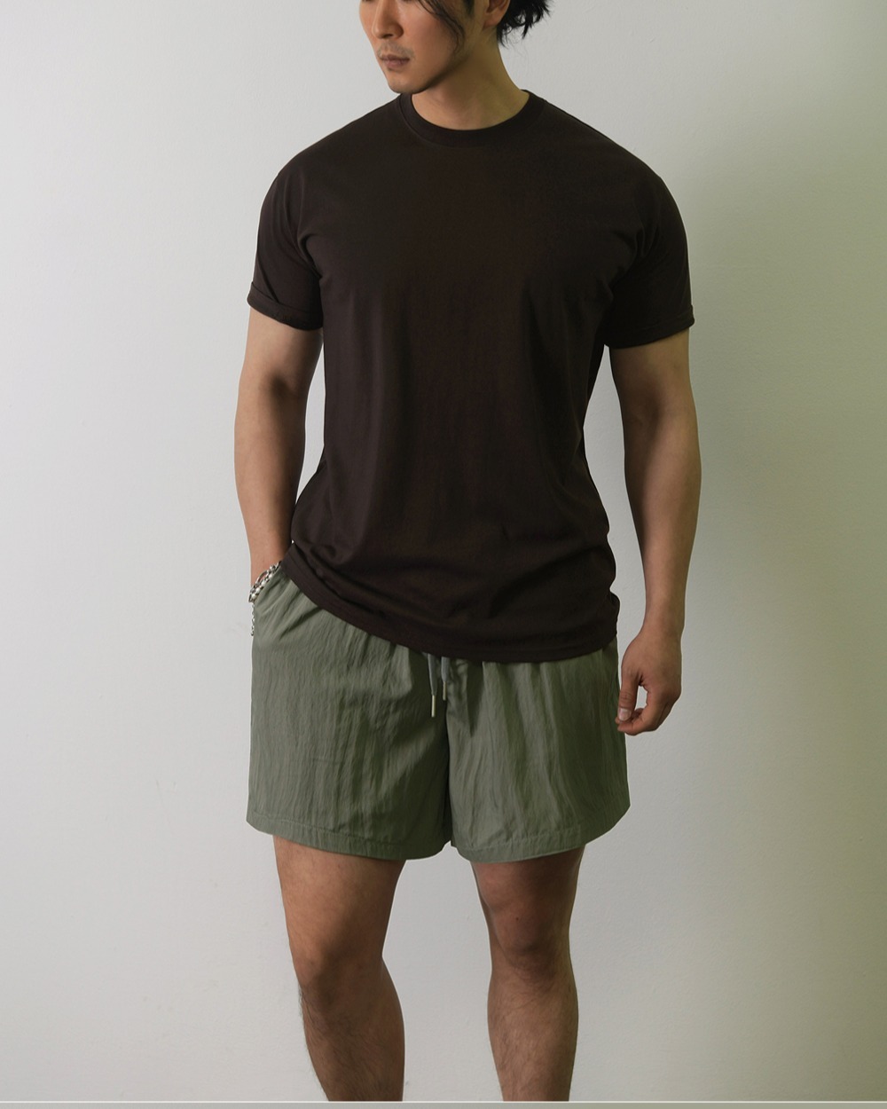 輕盈涼爽褶皺短褲