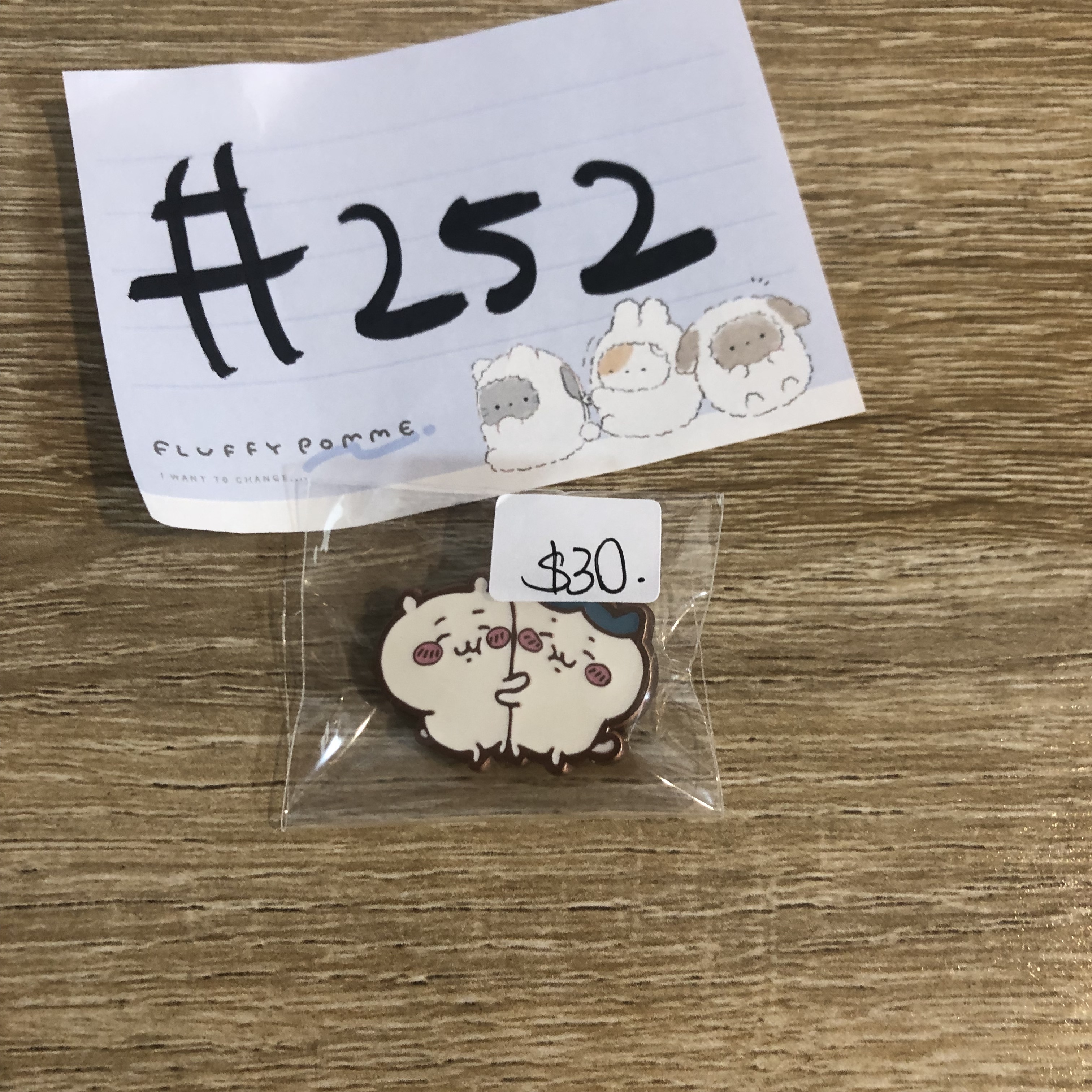 CHIIKAWA  襟章#252