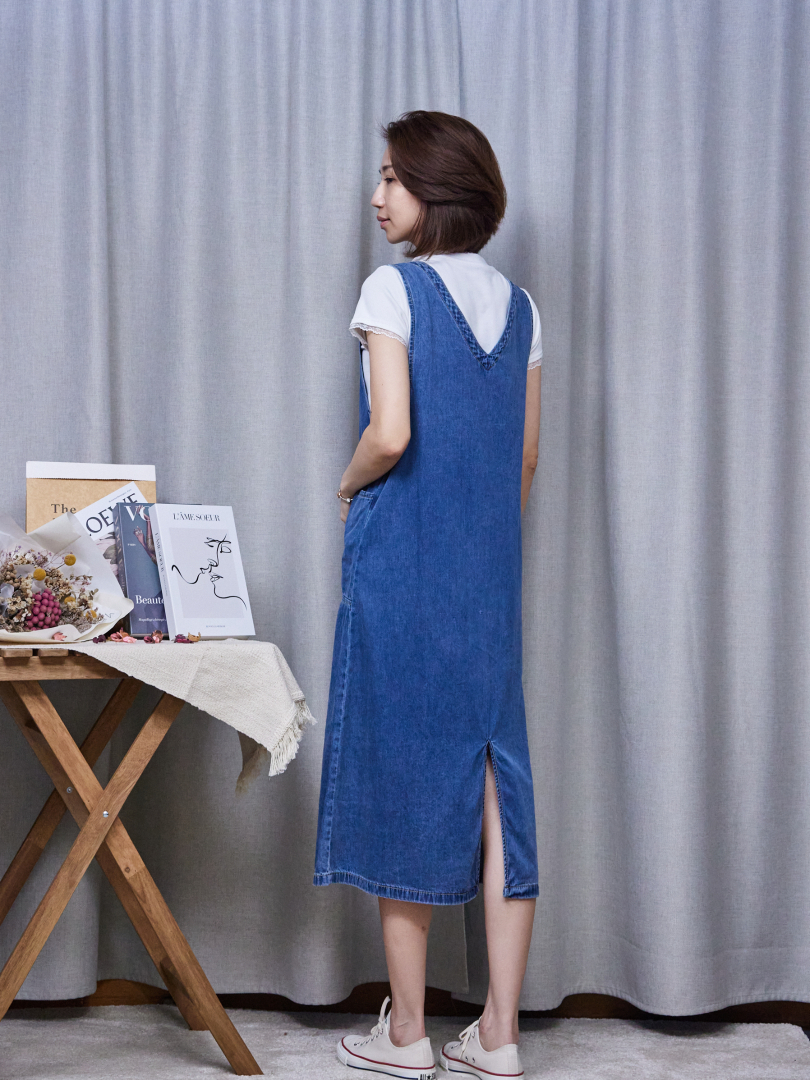 減齡又有型的秘密｜一件搞定的牛仔背心裙 (不含內搭) ⚡ 搶現貨 ⚡