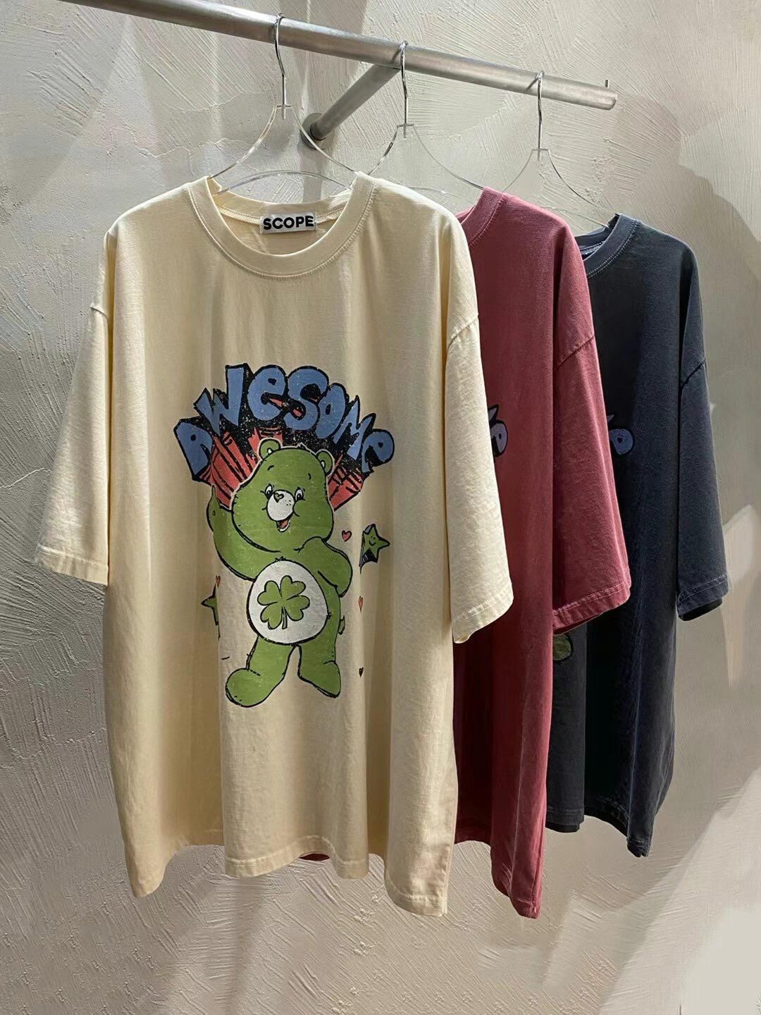 洗水熊仔圖案英文字短袖Tee SCOPE-106T