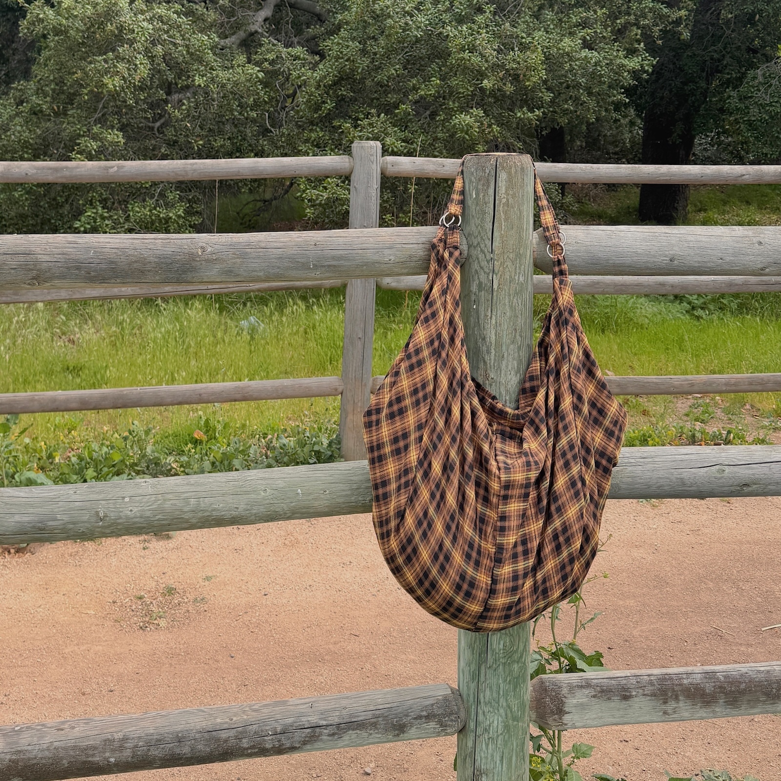 Street Vibe🛹垂墜格紋大包包