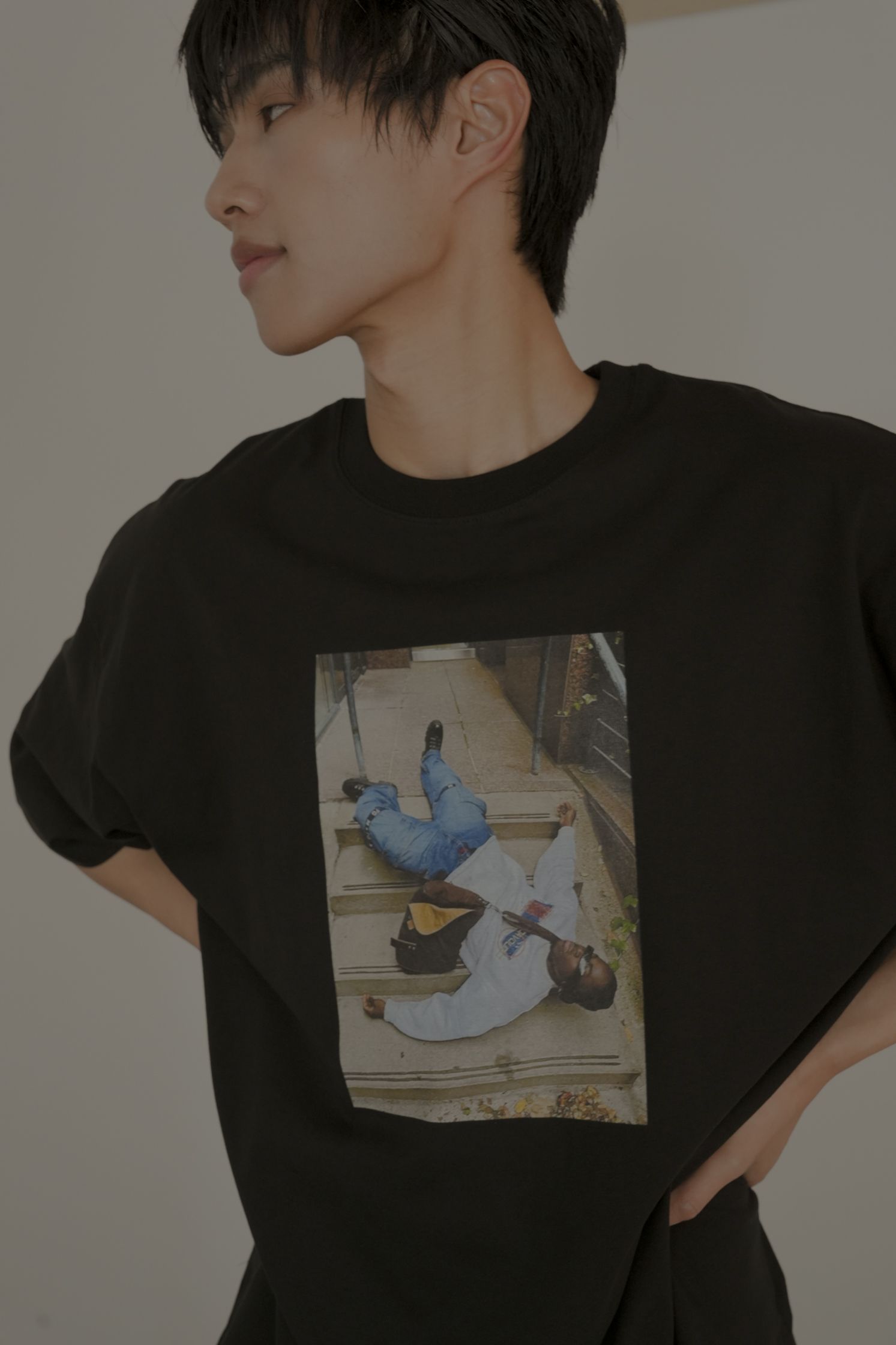 Down Graphic Tee #短T