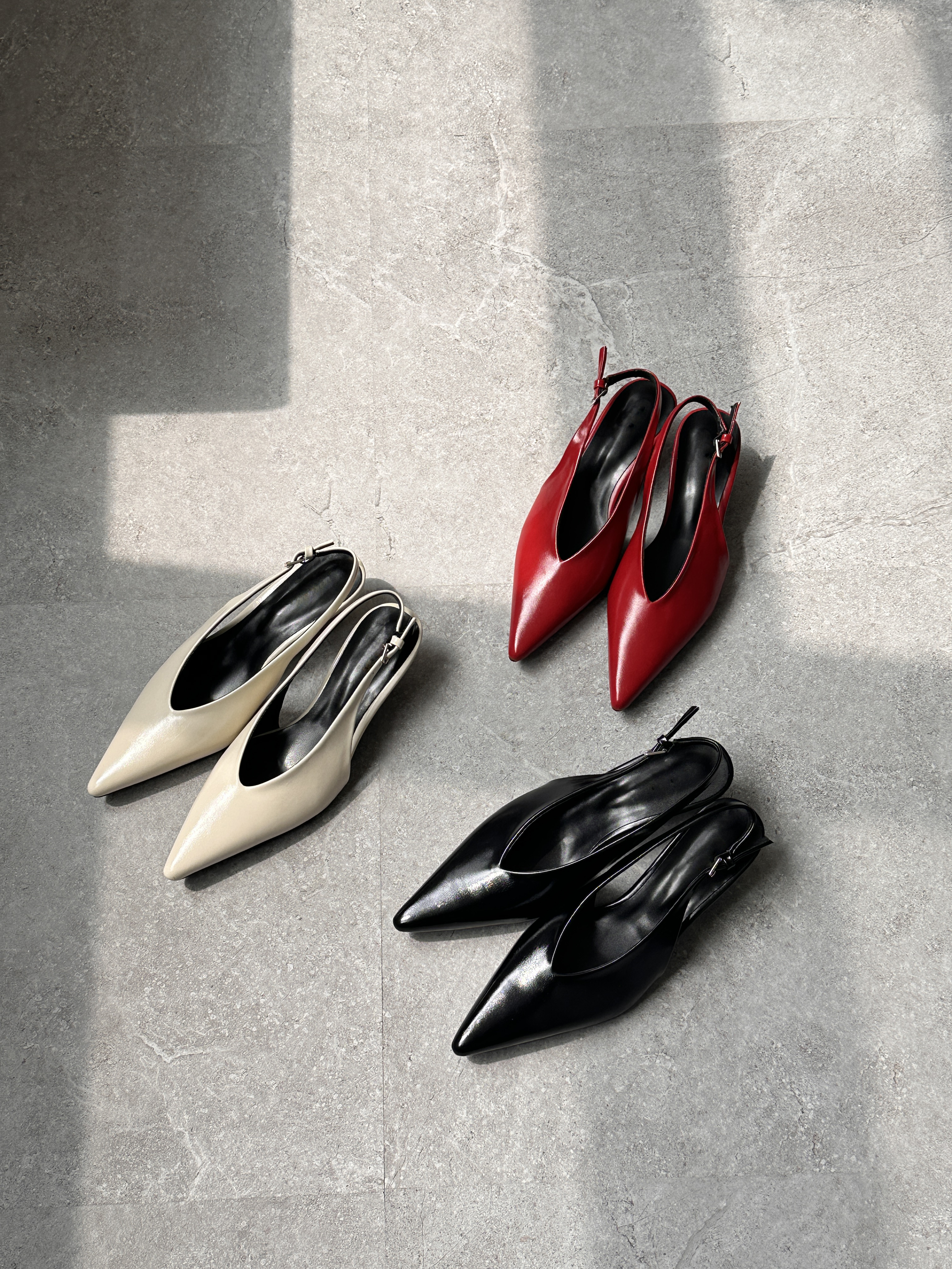 尖頭V口低跟鞋#1150