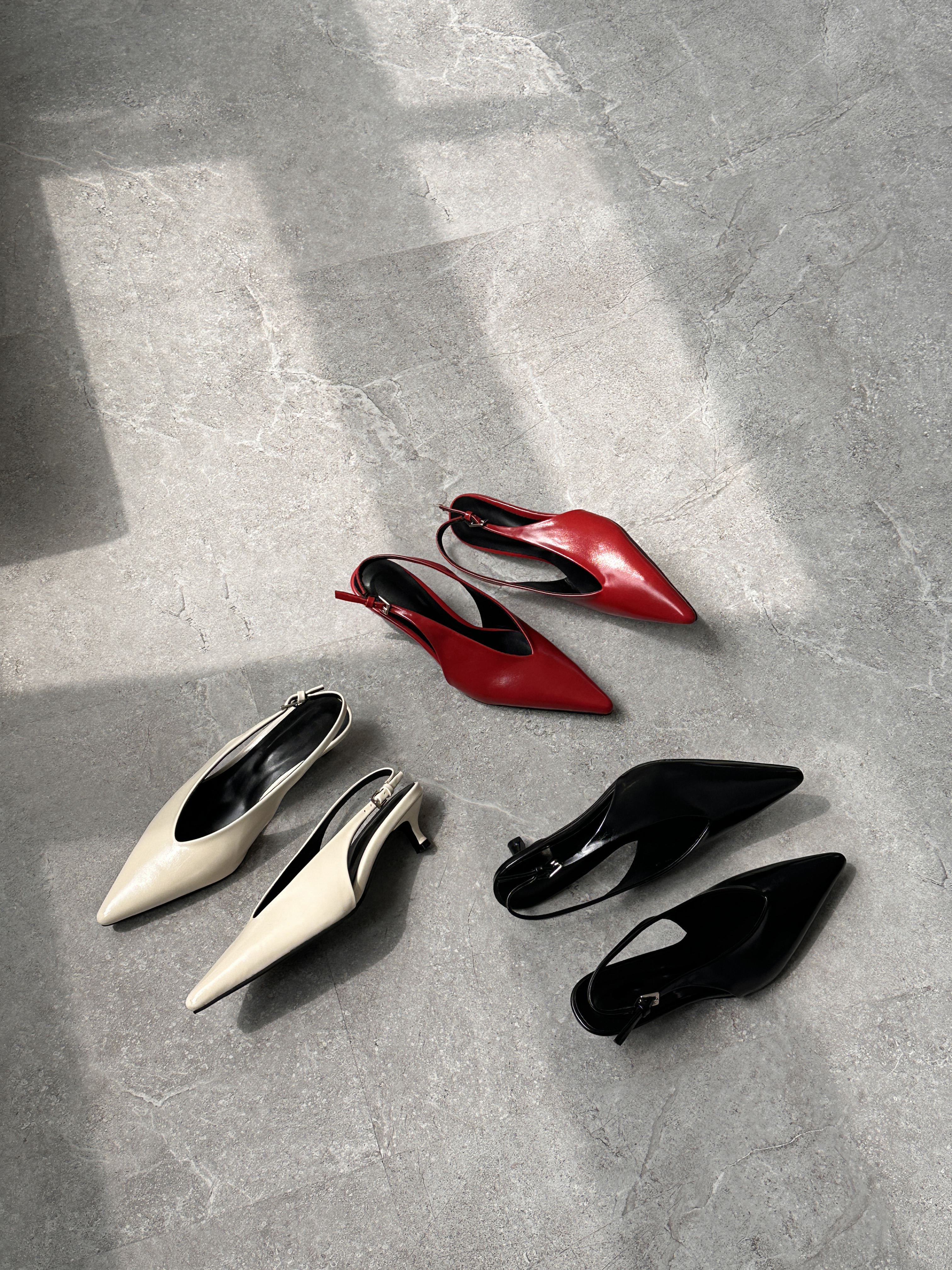 尖頭V口低跟鞋#1150