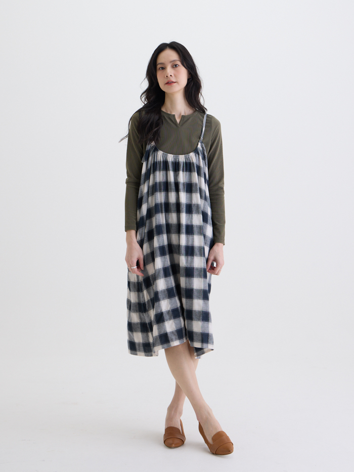 疊影格紋吊帶連身洋裝-石黑格