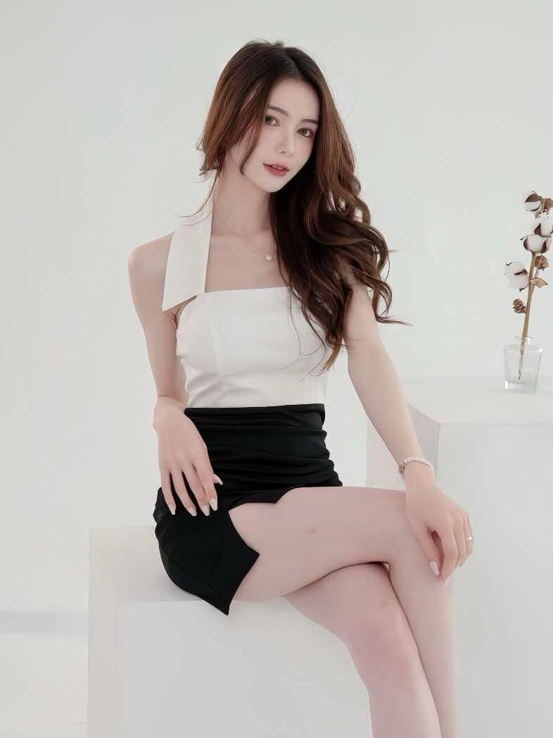 獨家訂製🤍韓系襯衫領撞色包臀洋裝（白色S/M有胸墊）