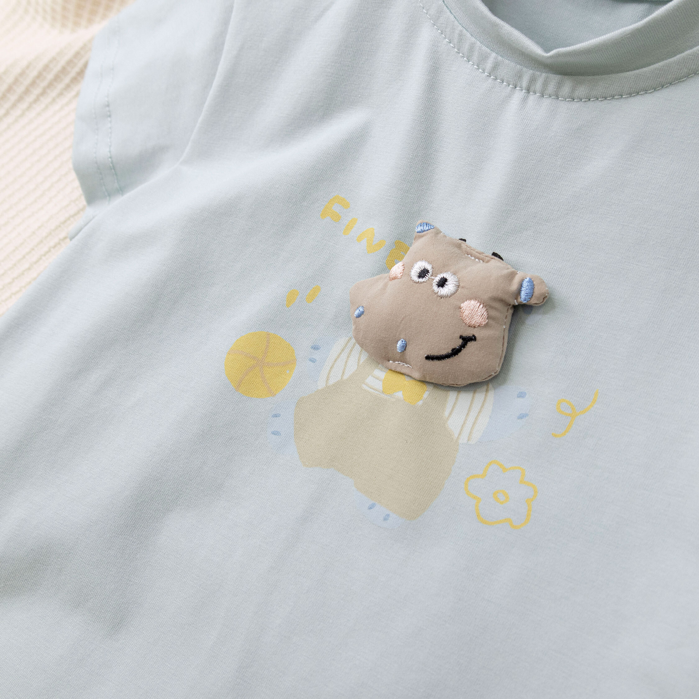 快樂河馬踢足球上衣 (H50495)