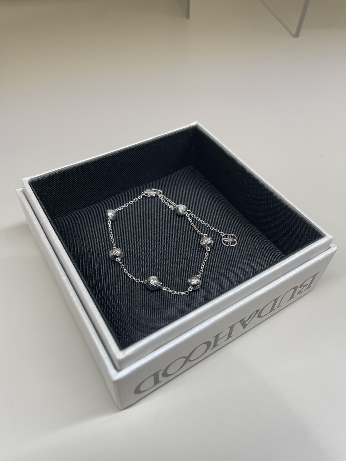 Budahood六顆龍珠手鏈